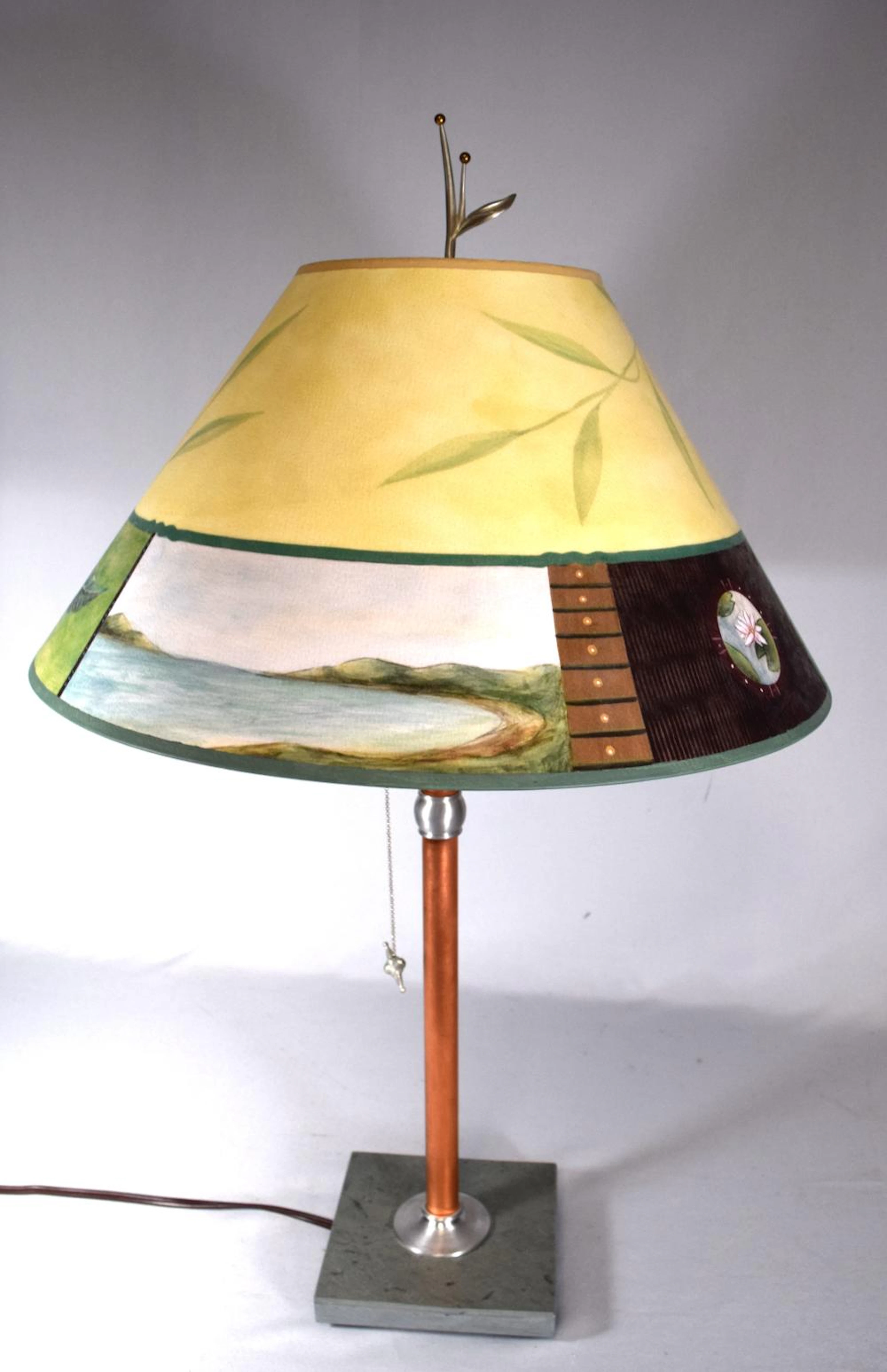 UGONE & THOMAS HANDMADE TABLE LAMP: