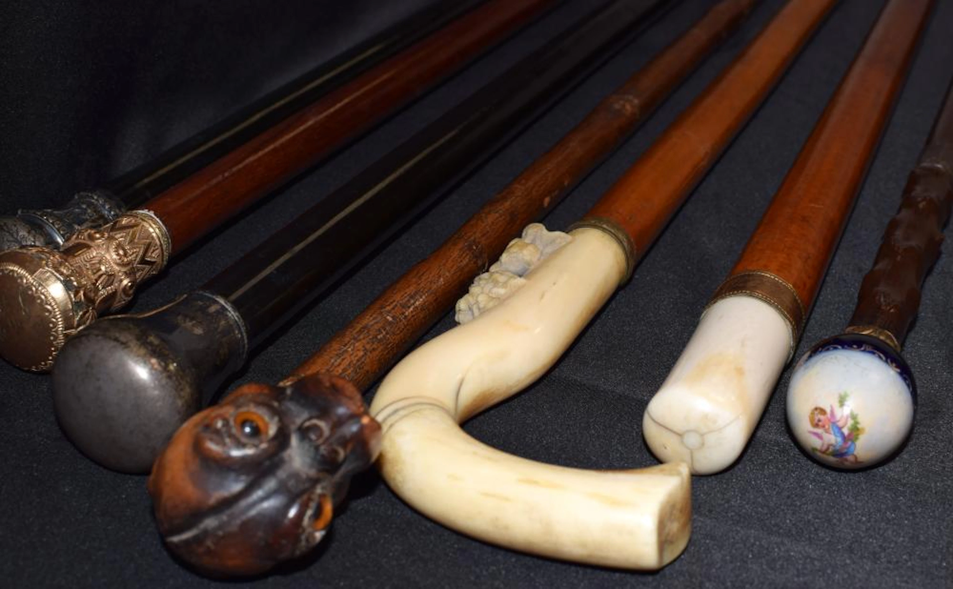 (on-7) ANTIQUE WALKING STICKS