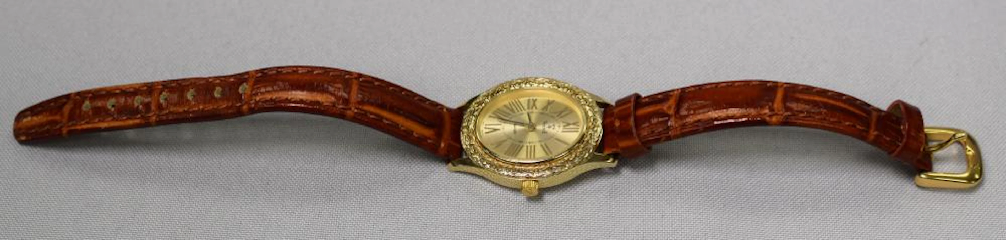 LADY'S 14K YELLOW GOLD VICENCE ITALY QUARTZ WATCH