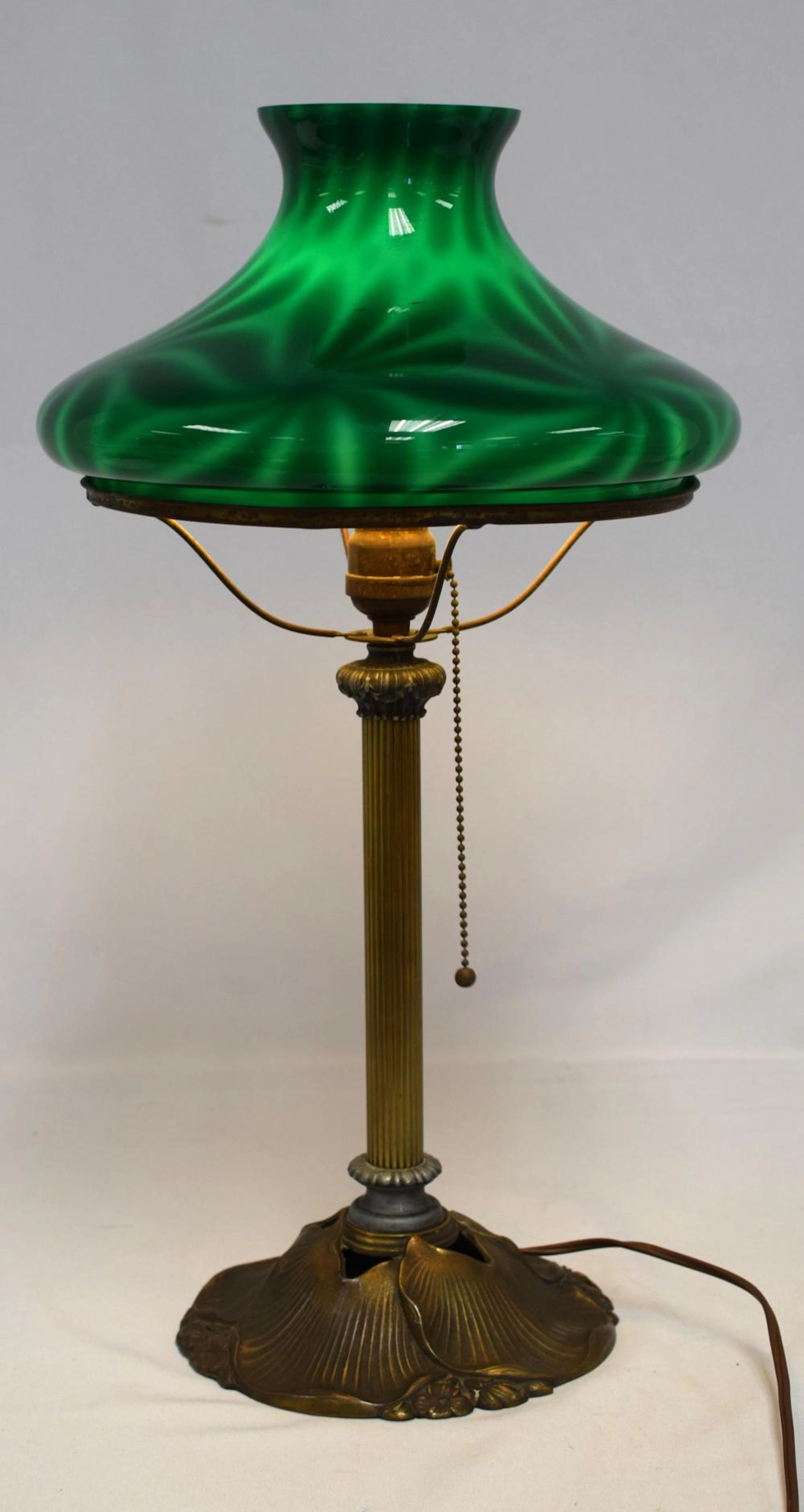 EMERALITE PINWHEEL DESIGN TAM-O-SHANTER LAMP SHADE