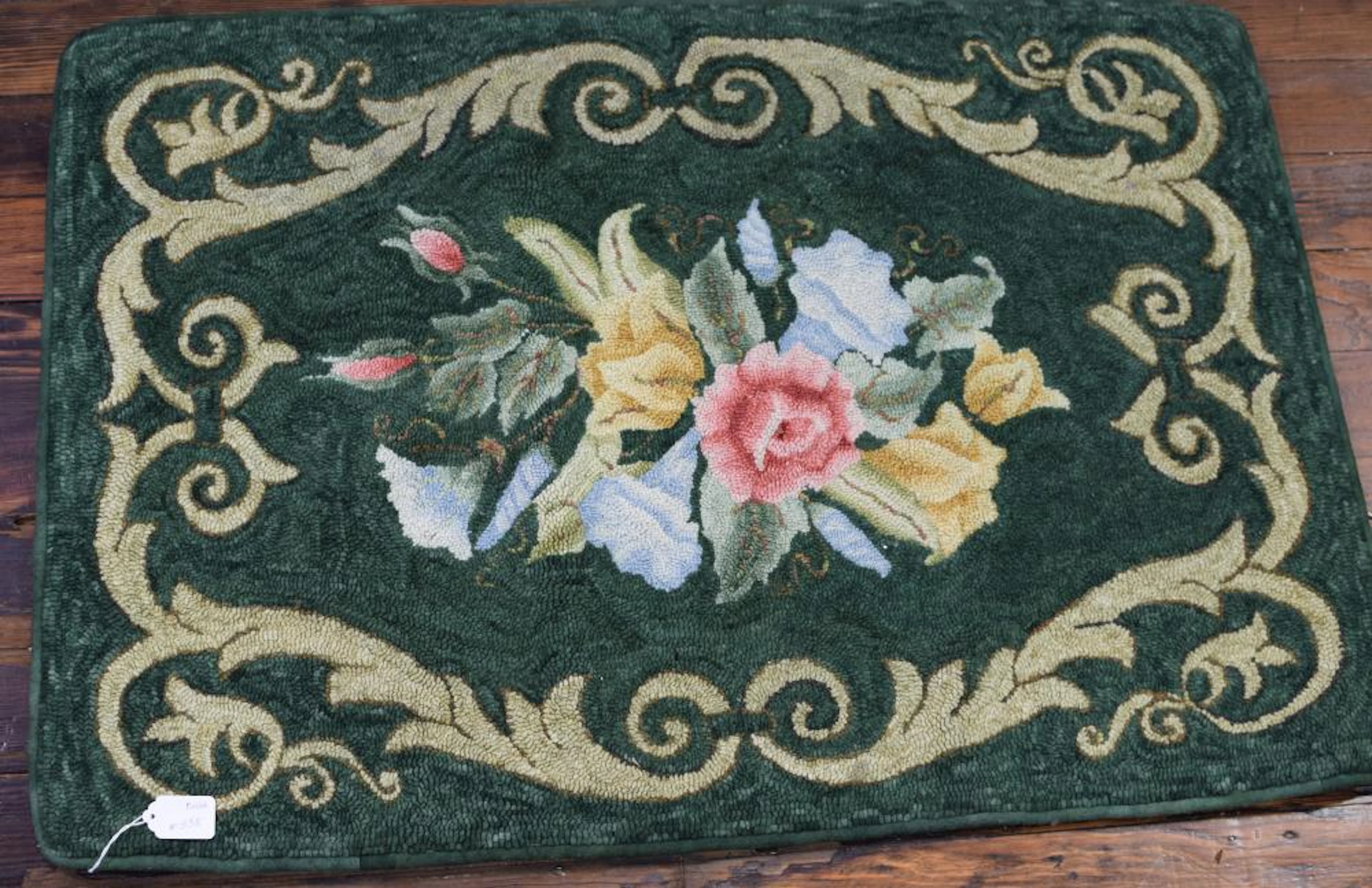 DESIGNOR HAND HOOKED RUG 2011: