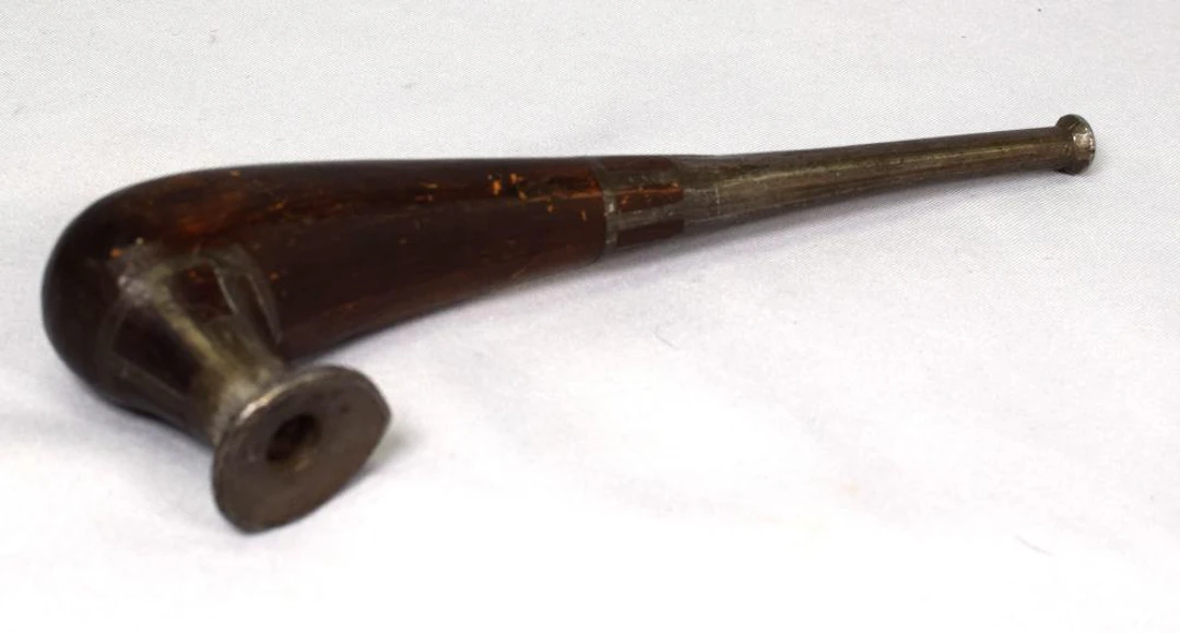 RARE 19TH BERING SEA ESKIMO SMOKING PIPE