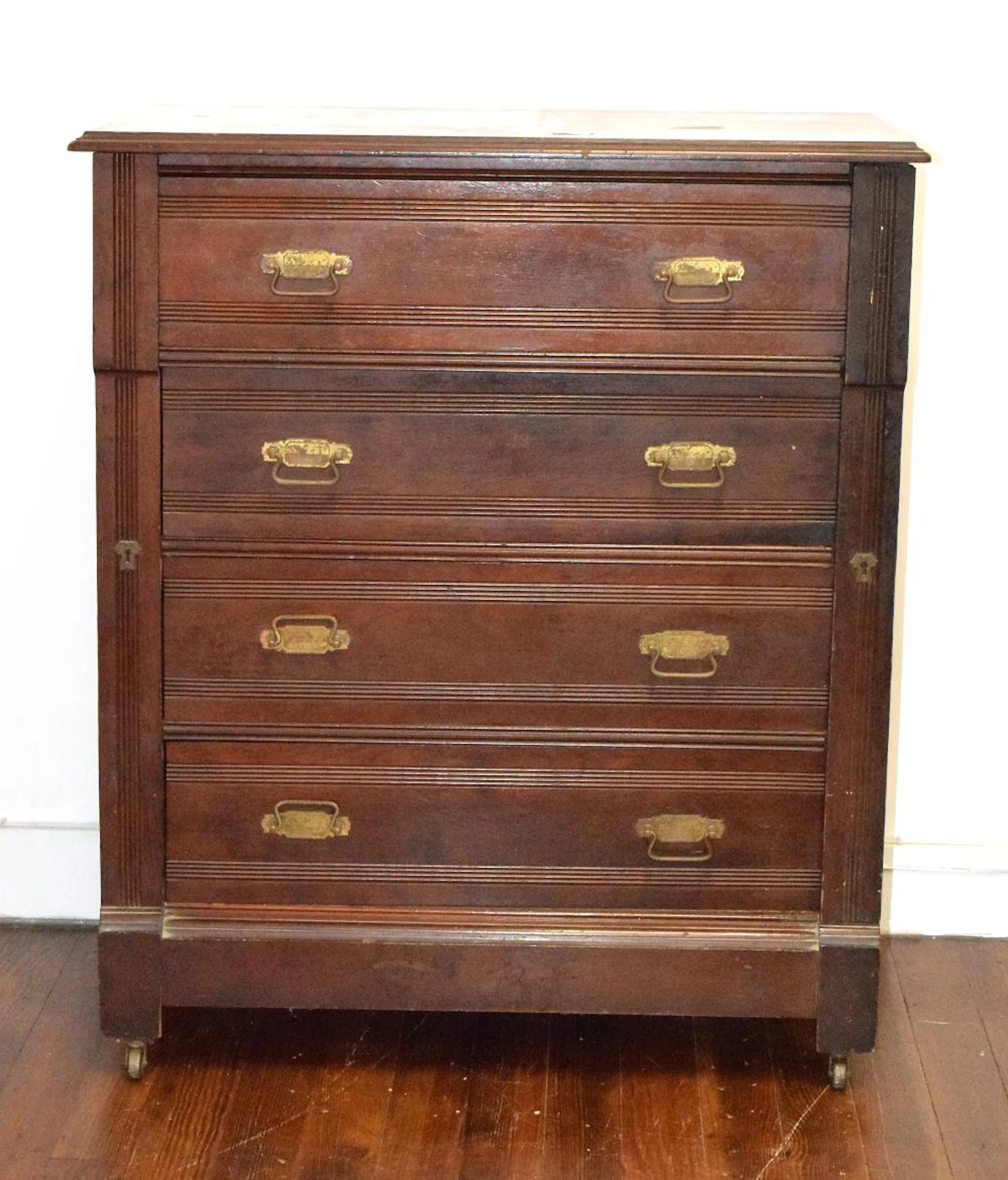 VICTORIAN MAHONANY SIDELOCK 4 DRAWER CHEST