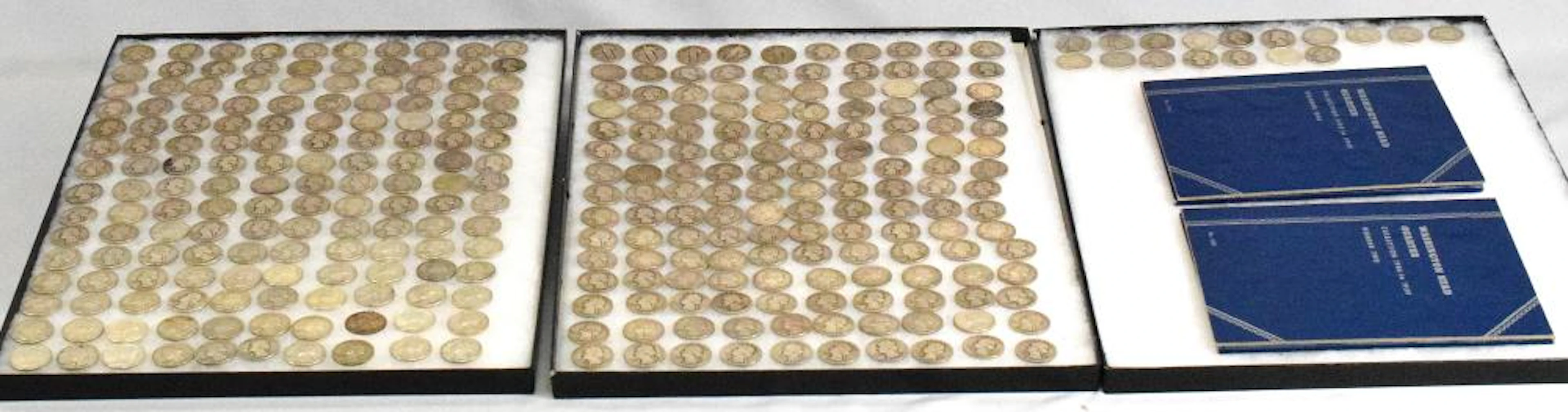 COLLECTION OF 386 US SILVER QUARTERS COINS