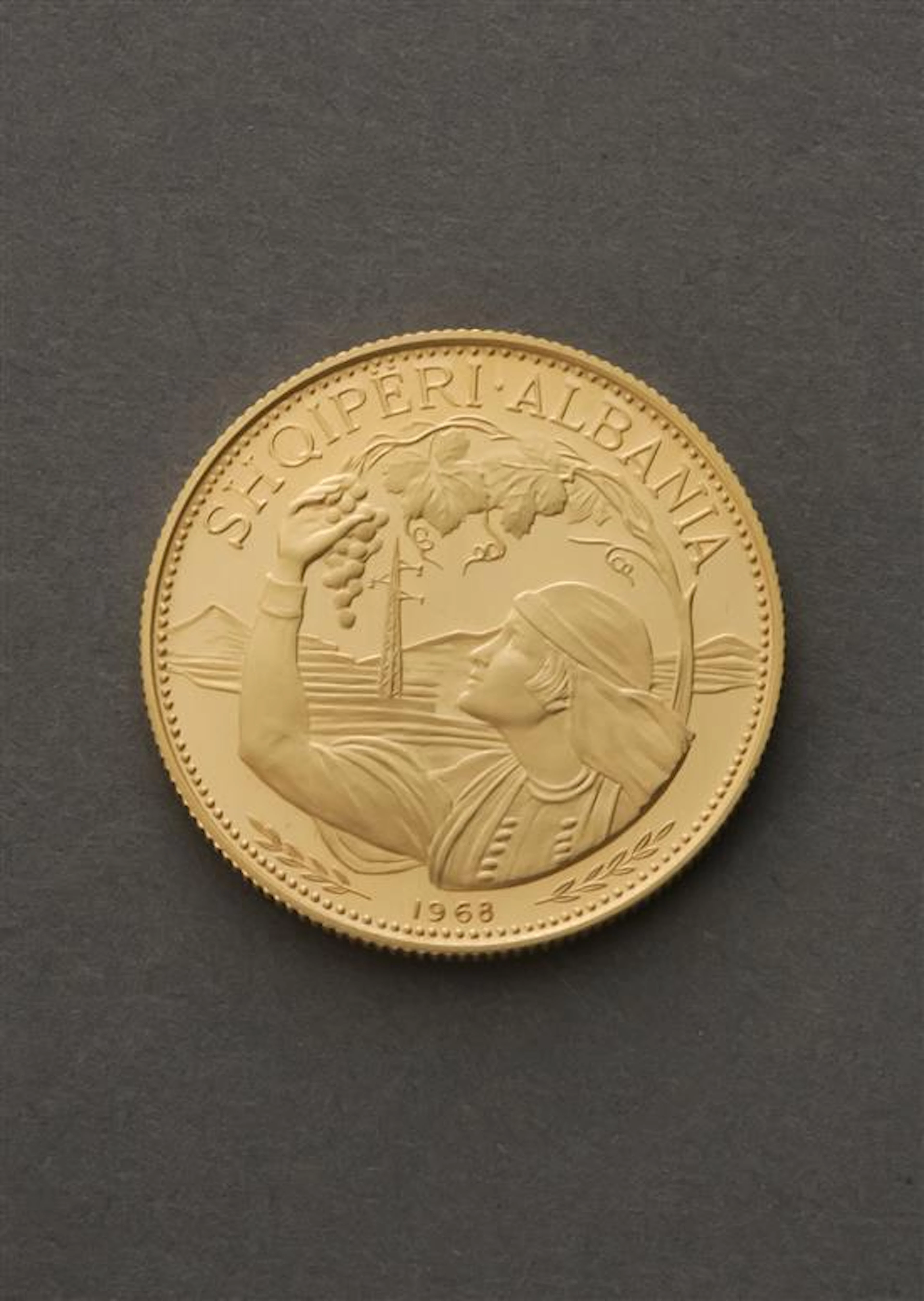 Albanian 1968 100-Lekë Gold Coin