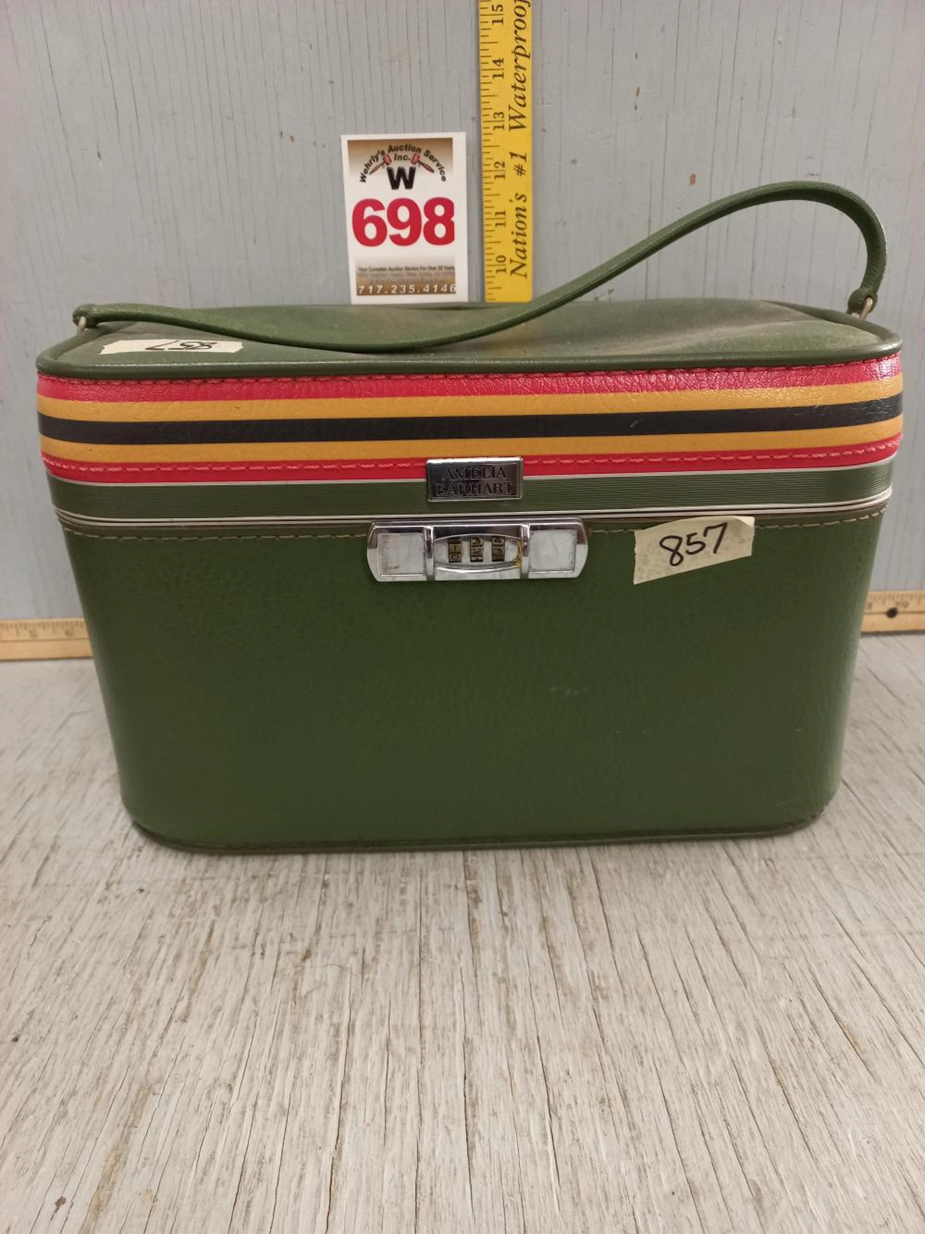 Vintage Amelia Earhart toiletry case