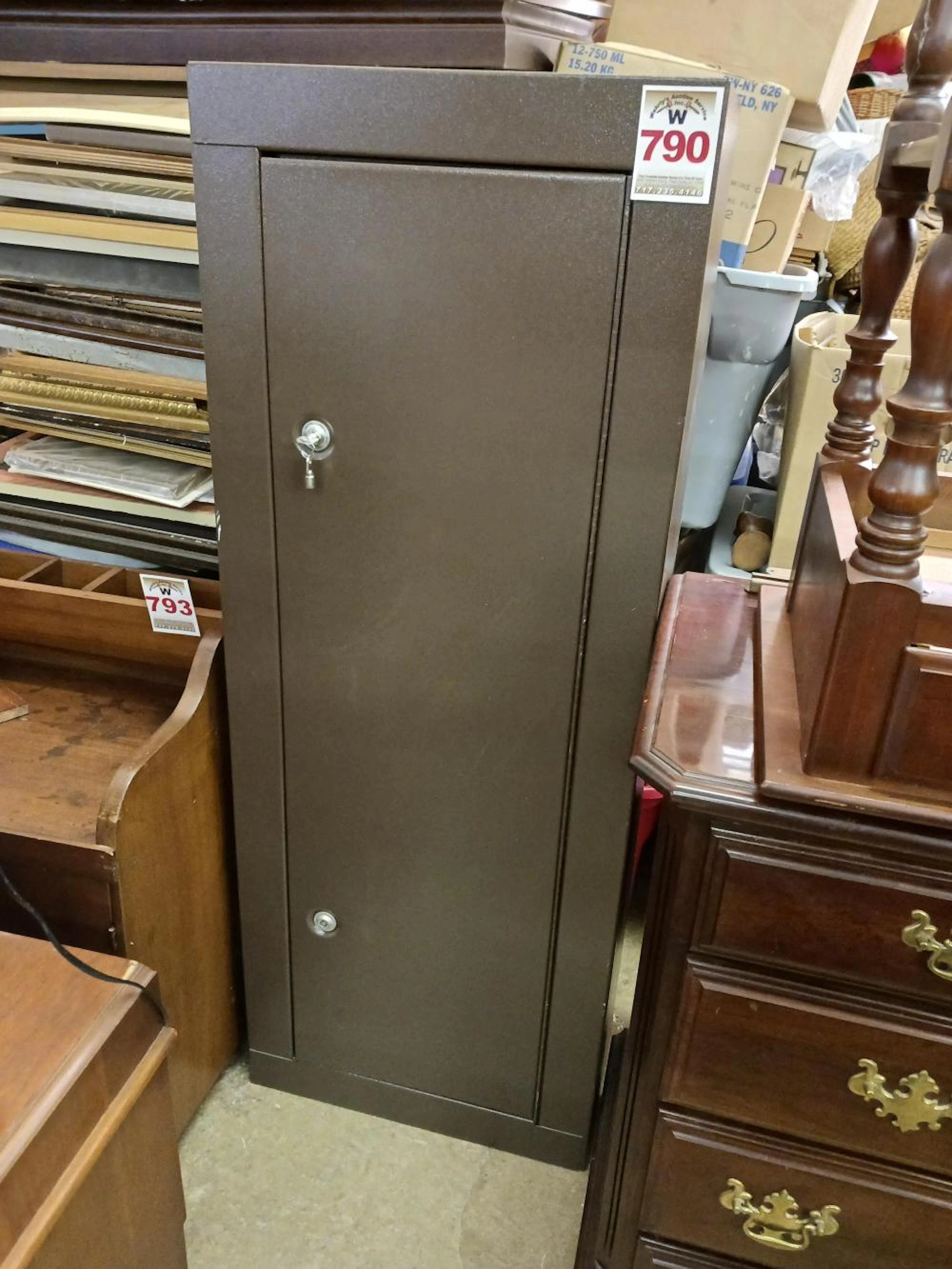 Long firearms locking metal cabinet