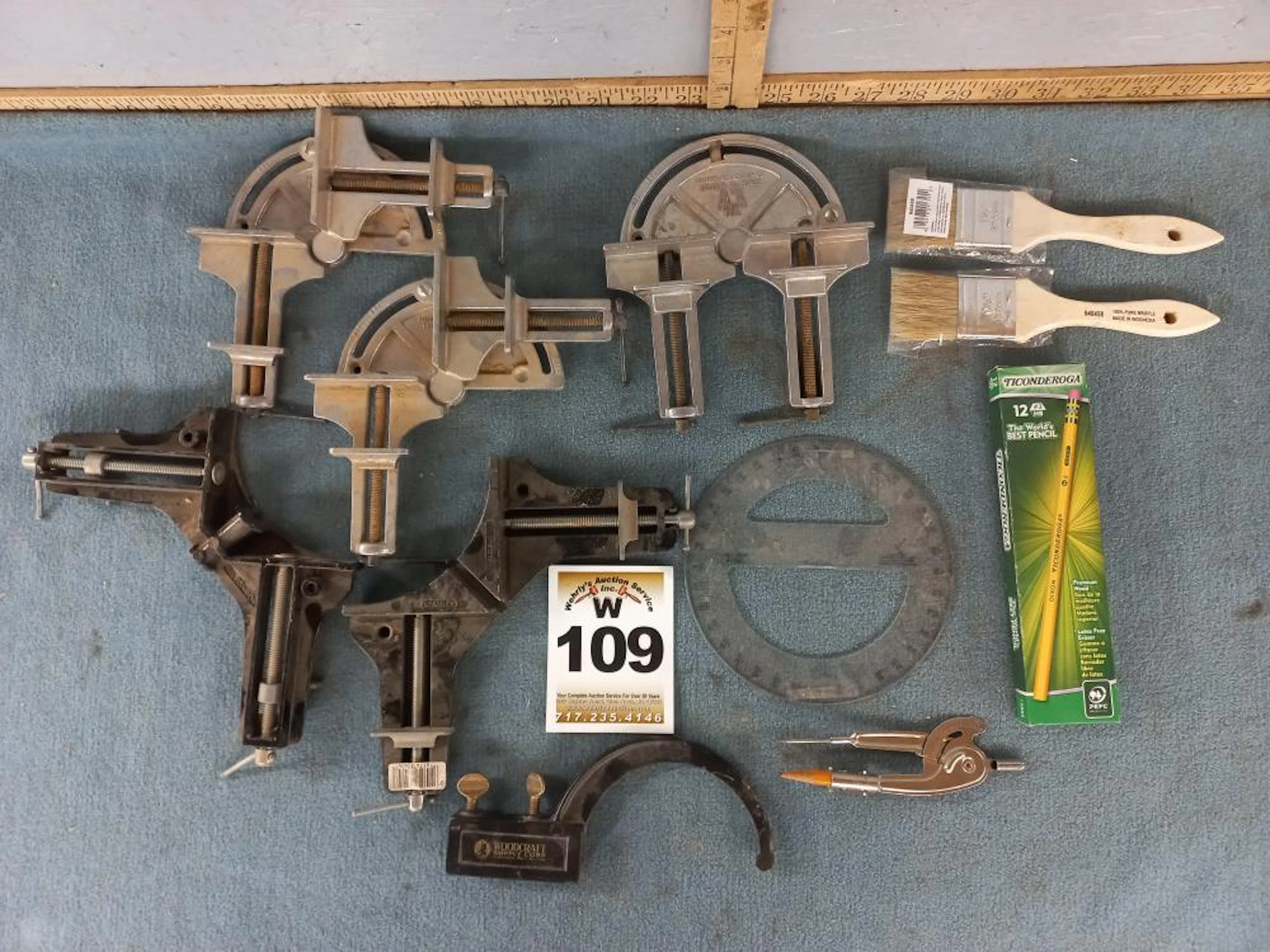 Adjustable clamps/Pencils/Paint brushes