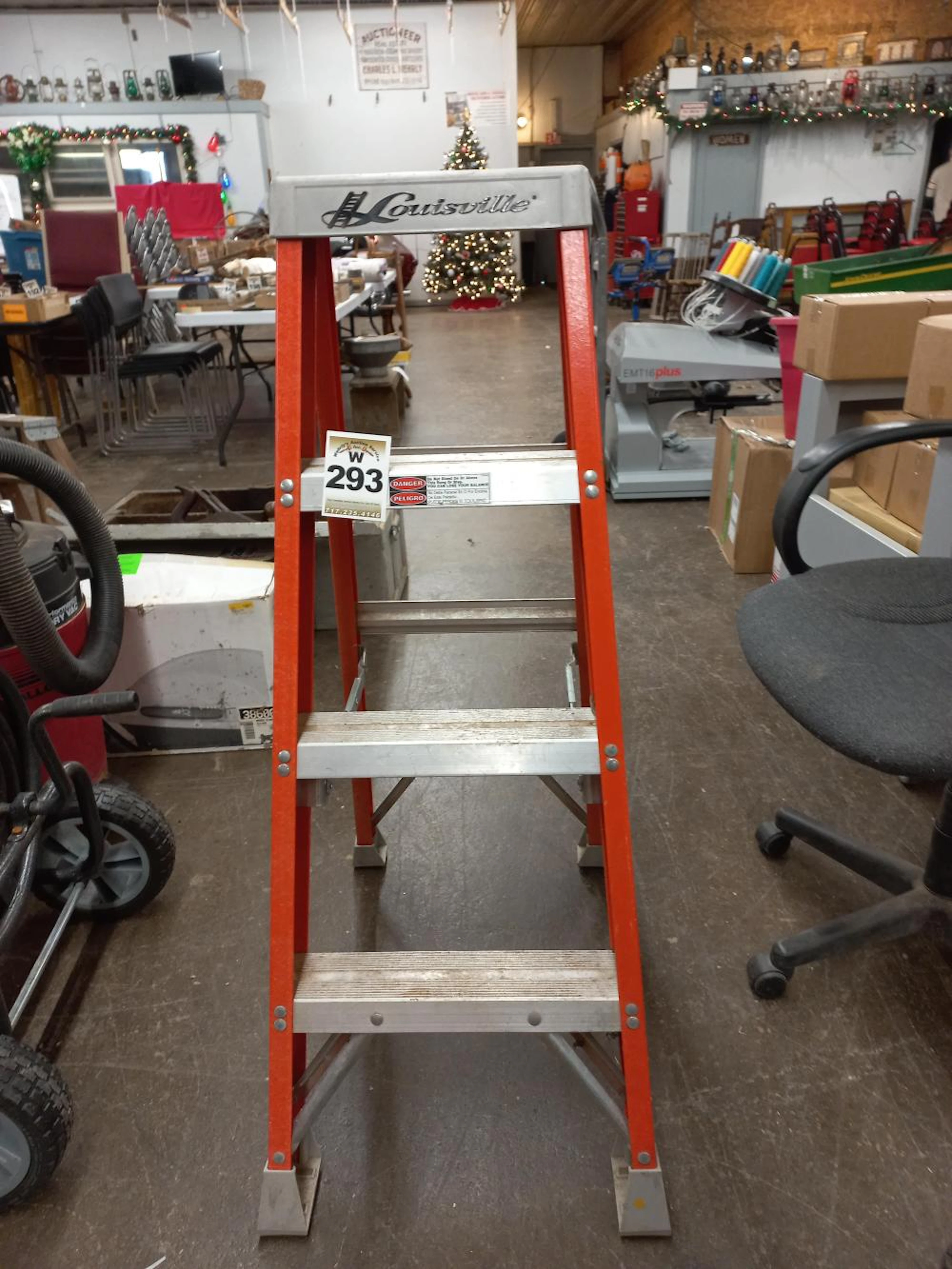 Louisville 4 Ft. Step Ladder