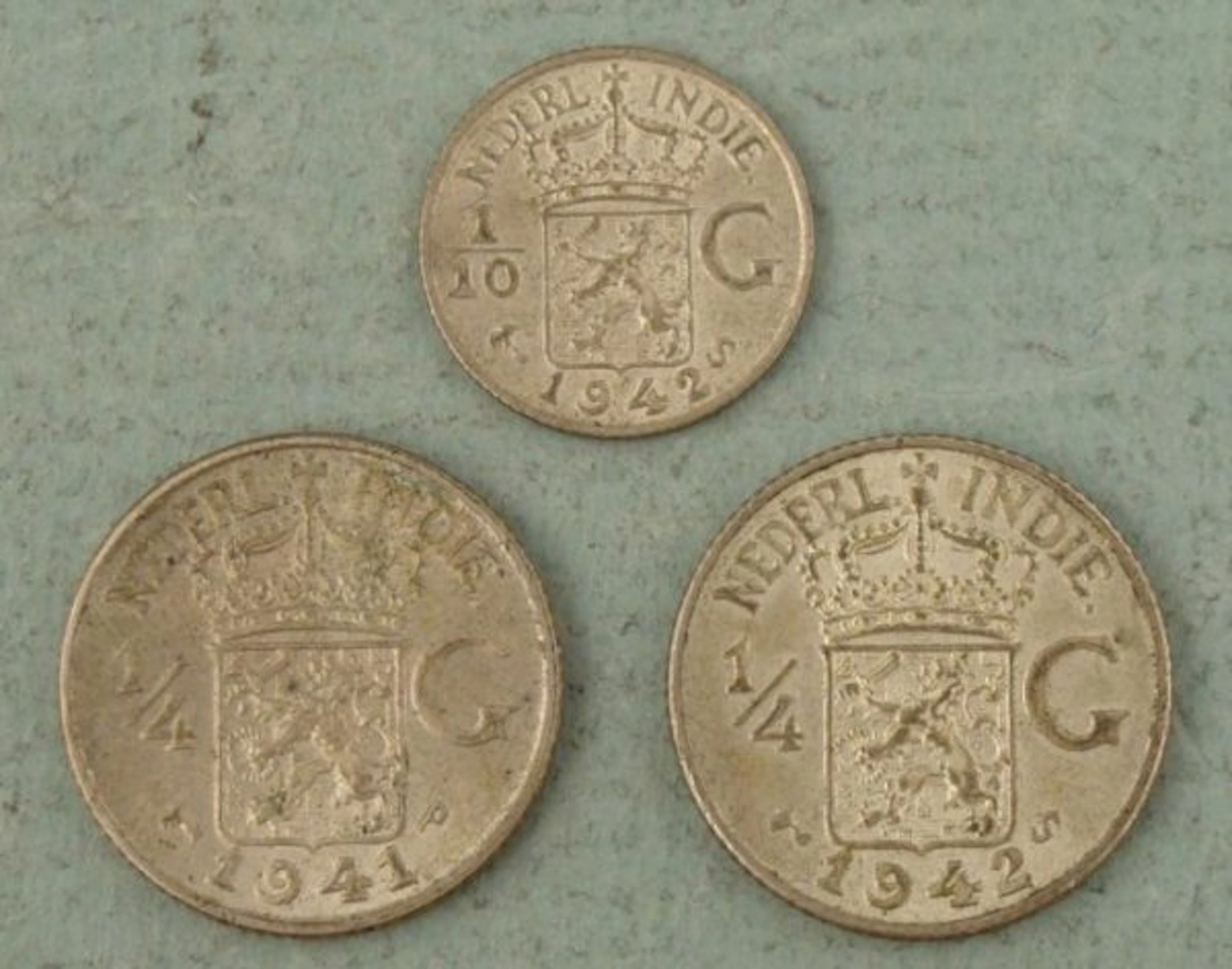 3 Netherland Indie Coins 1941, 1942 1/4 G Silver