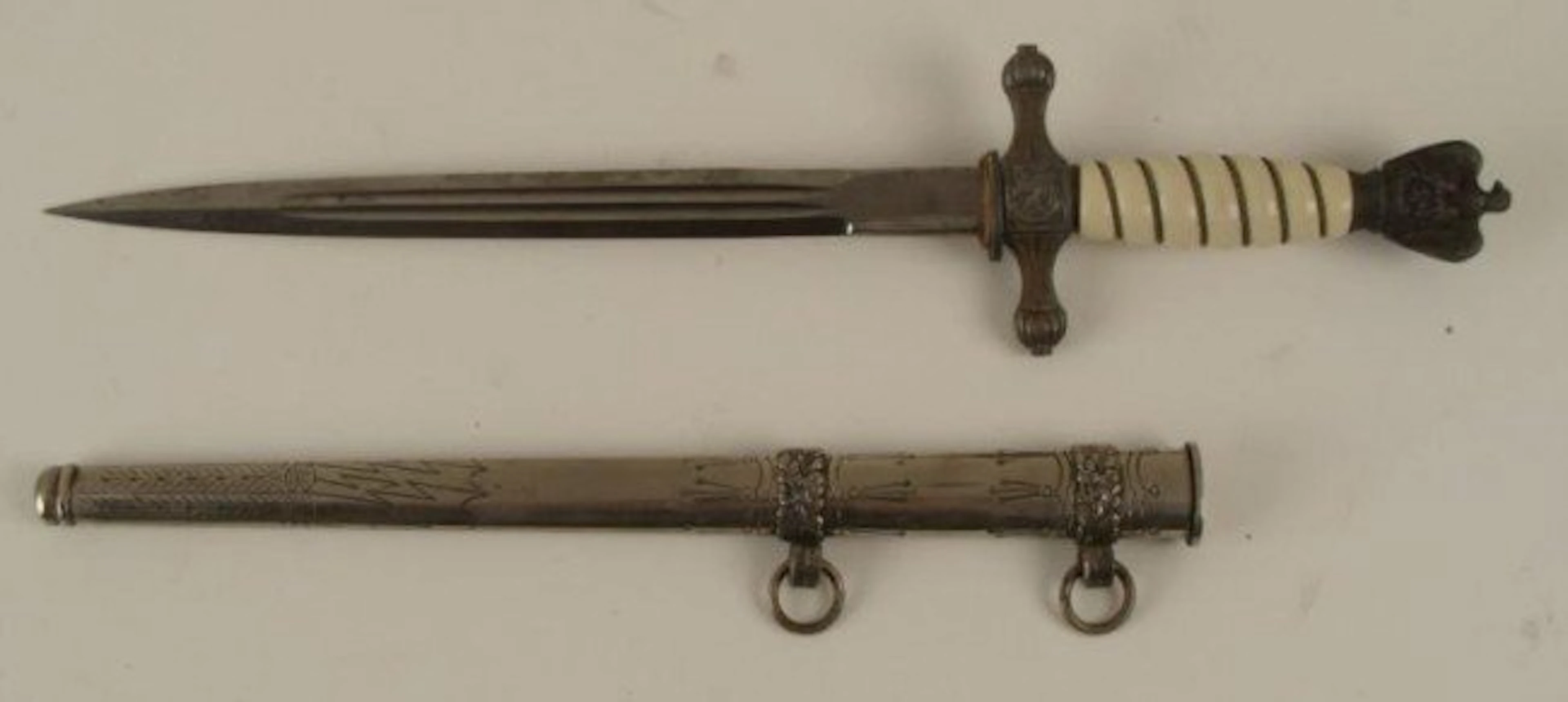 ORIG WWII NAZI KRIEGSMARINE NAVY DRESS DAGGER SOLINGEN
