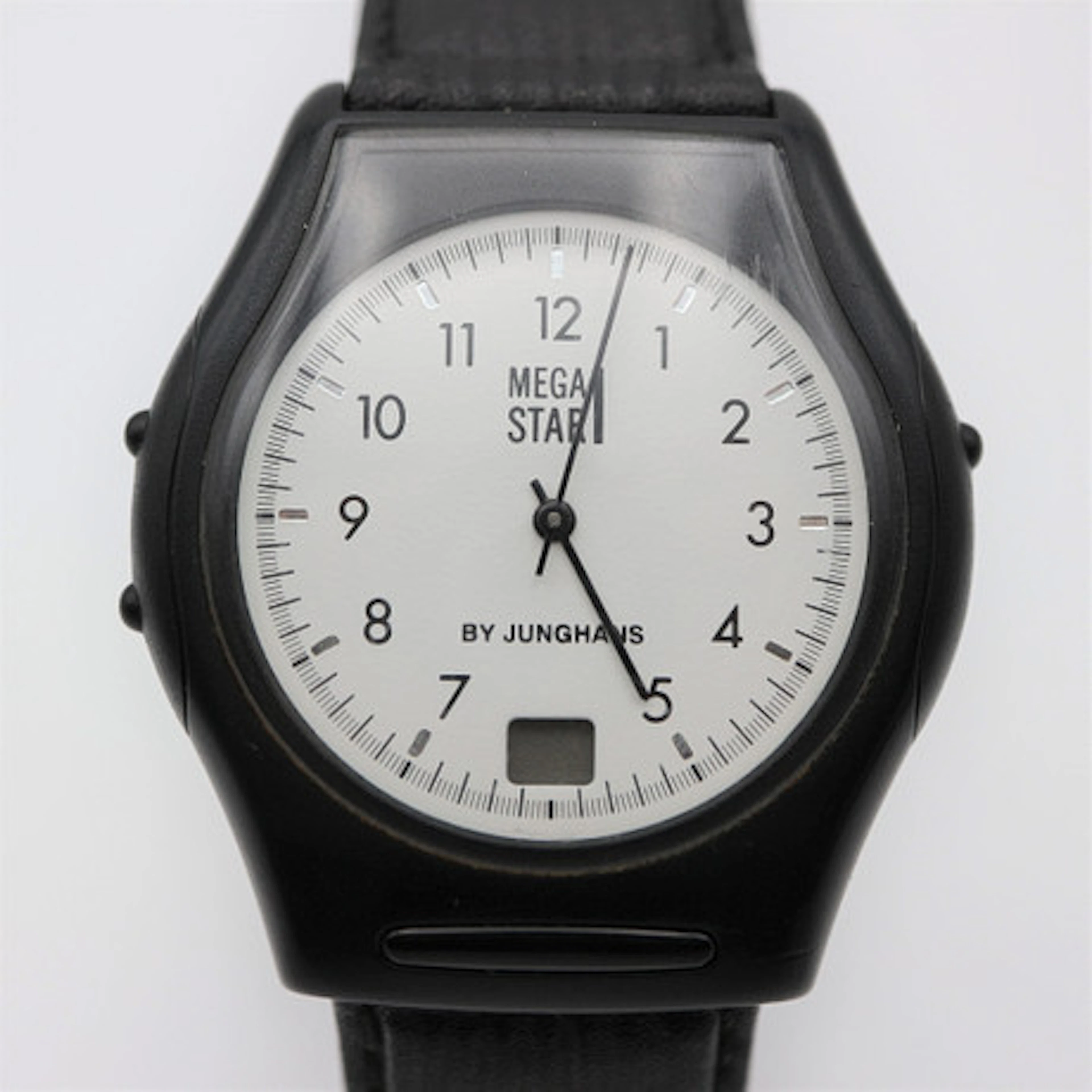 JUNGHANS MEGASTAR TRÅDLÖS KLOCKA.