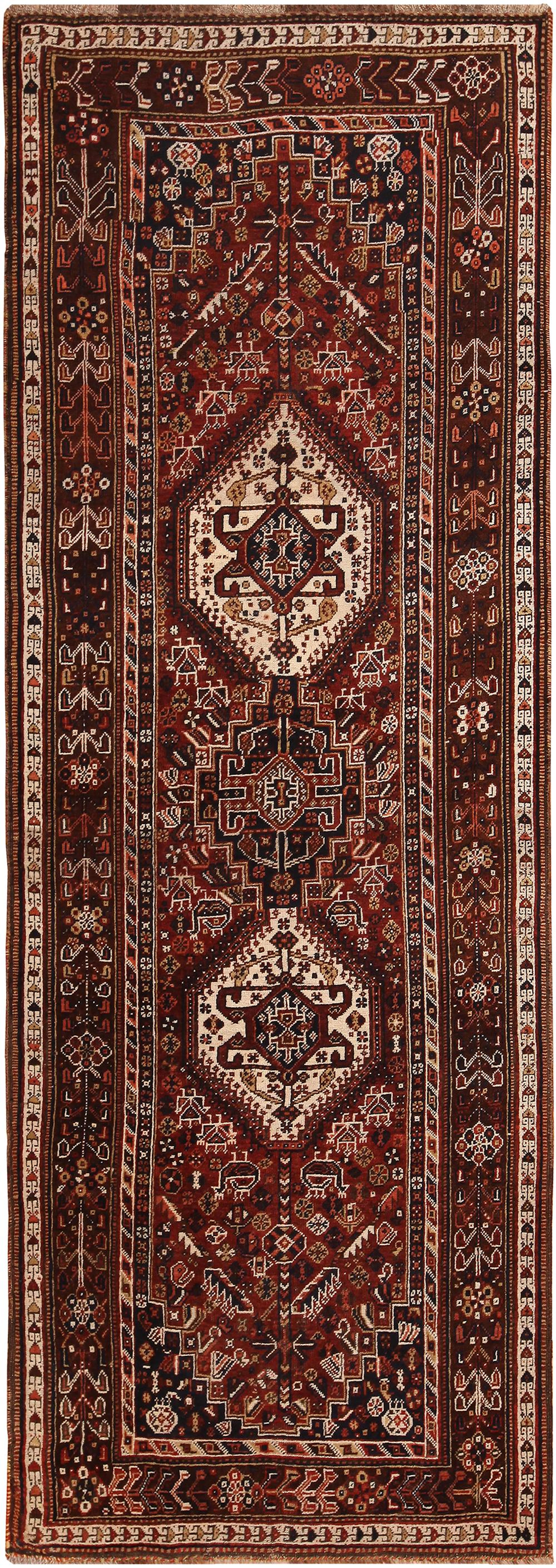 Antique Persian Gashgai , 3 ft 4 in x 9 ft 7 in ( 1.02 m x 2.92 m )