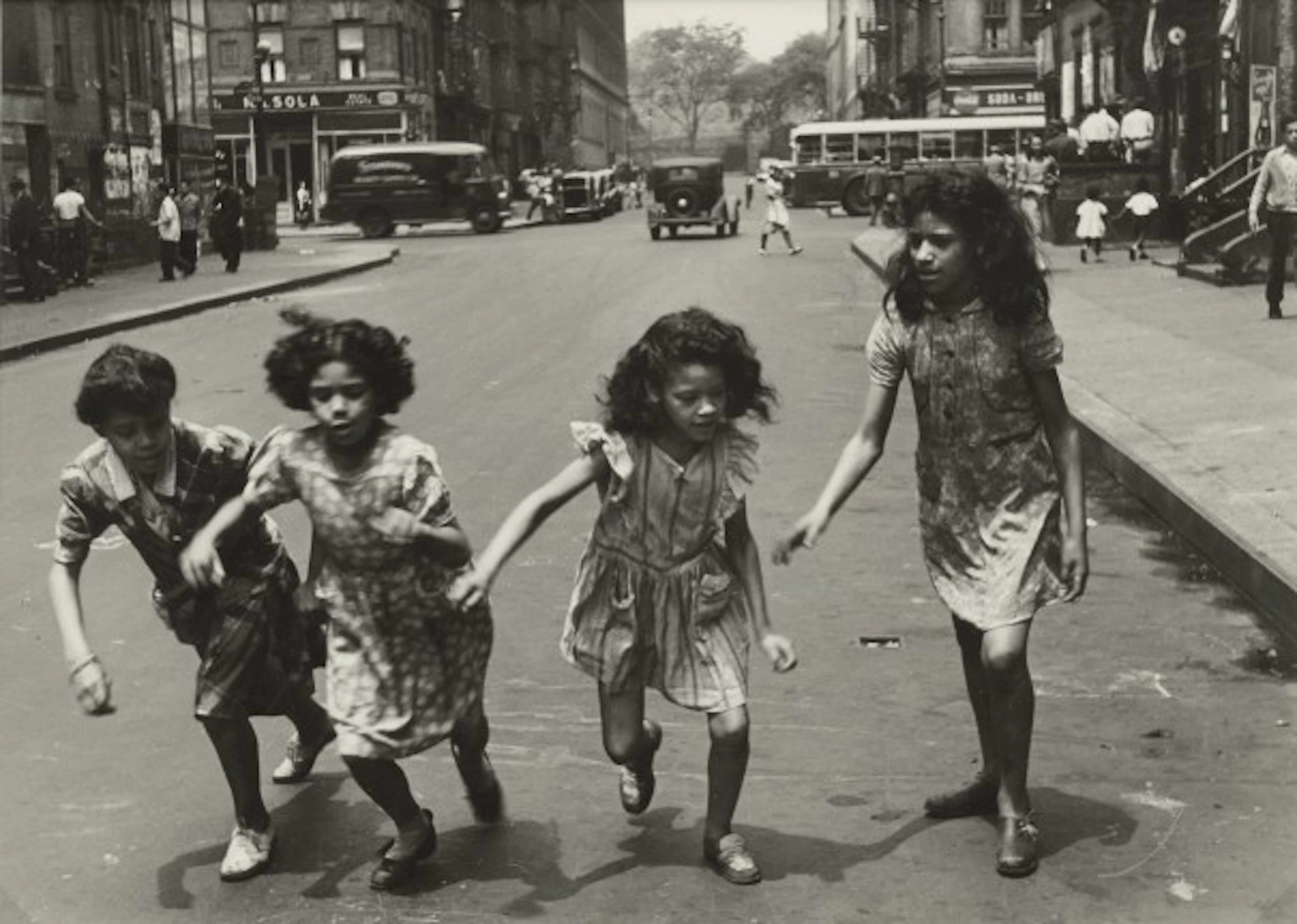 Helen Levitt - N.Y.C. (four girls running)