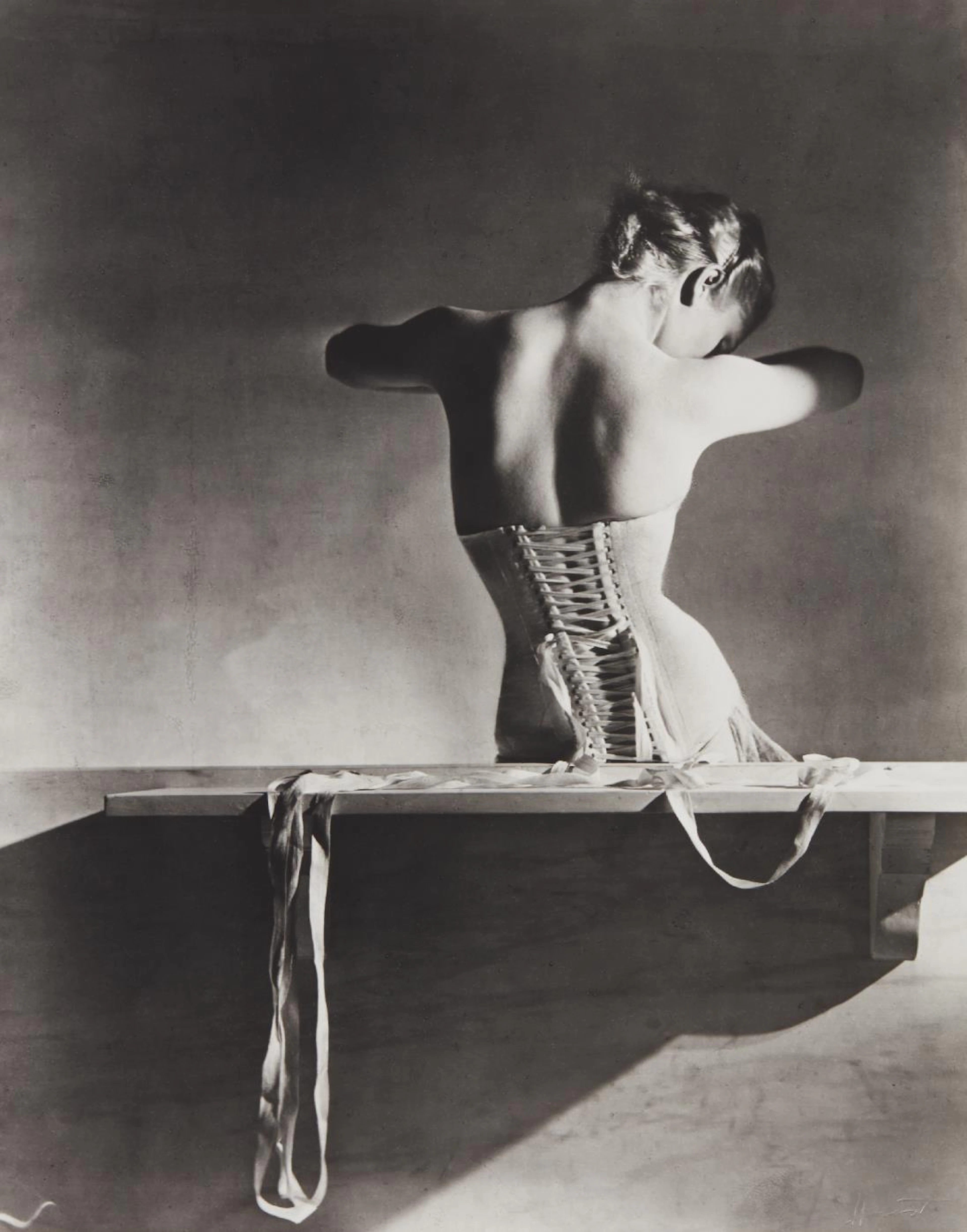 Mainbocher Corset, 1939 – Horst P. Horst