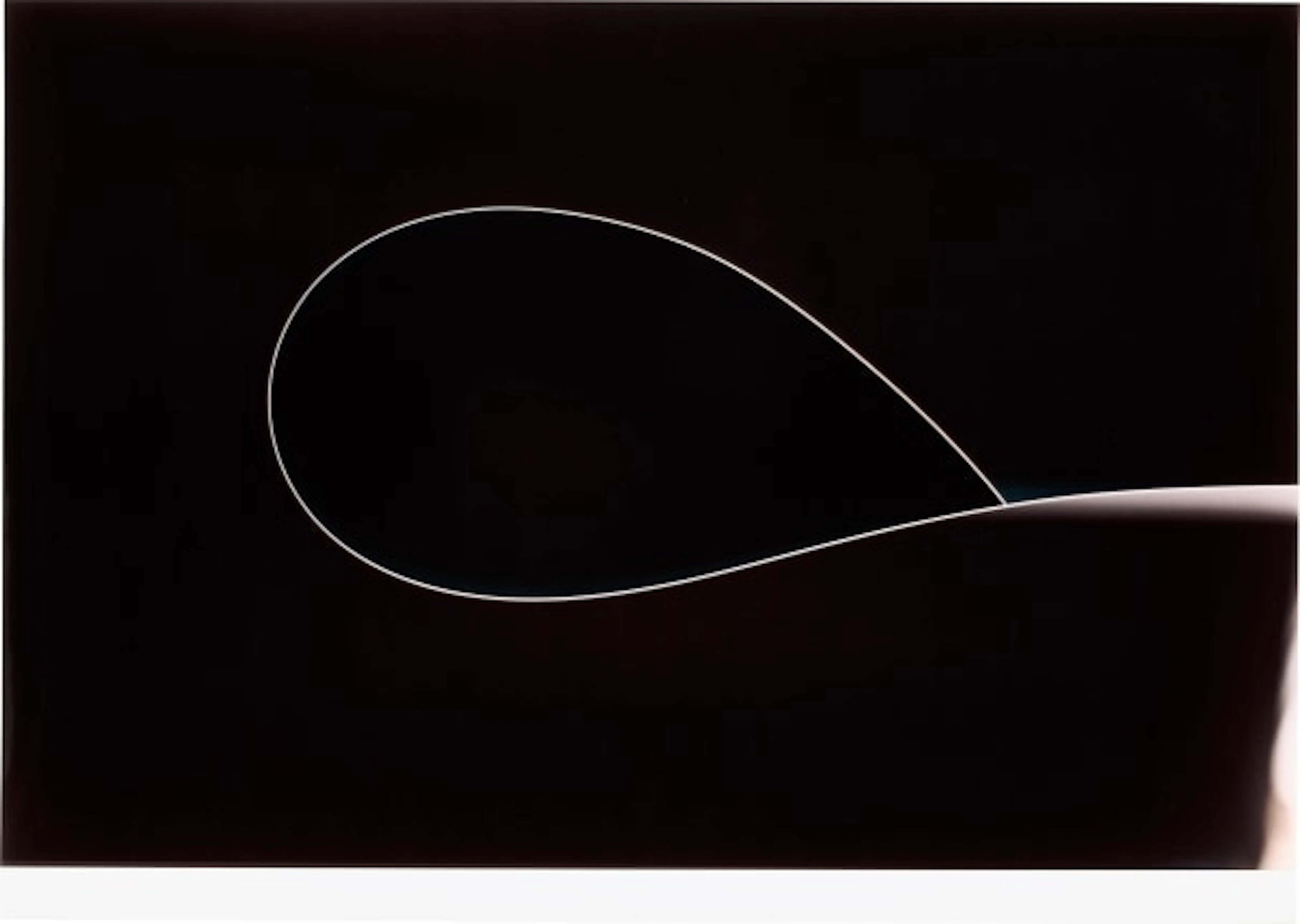 Wolfgang Tillmans - paper drop (black) III