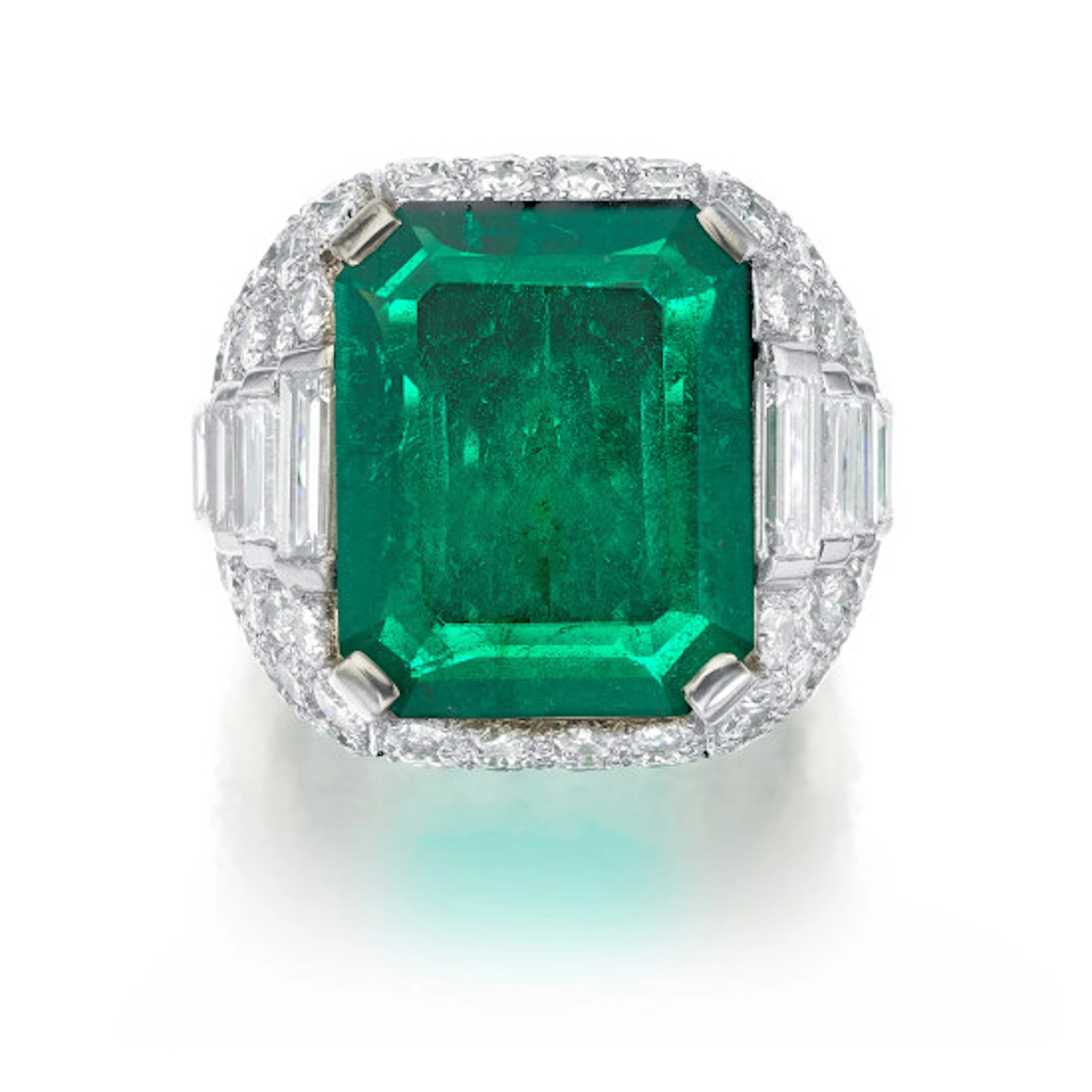 ulgari - Emerald and Diamond Ring, 'Trombino'