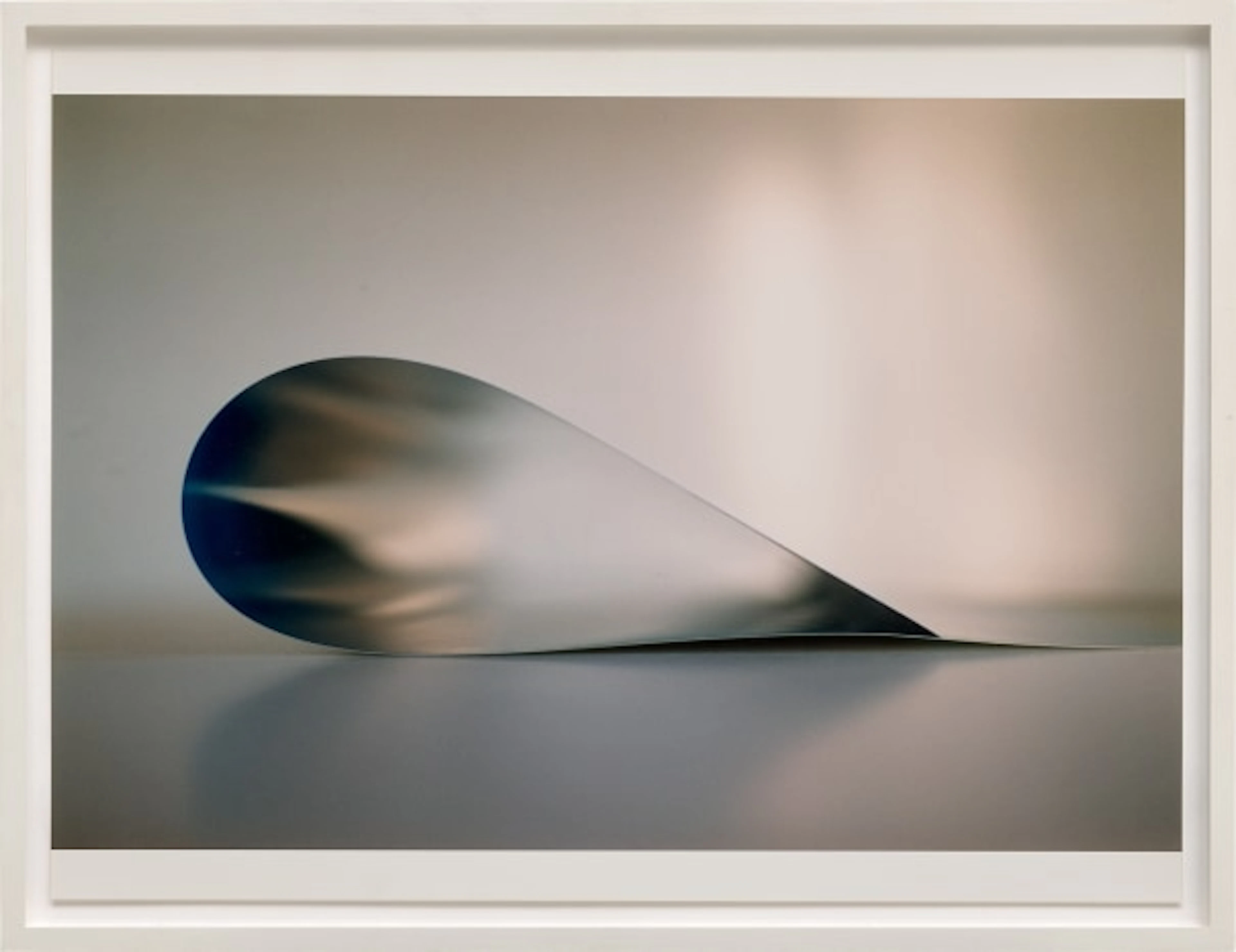 Wolfgang Tillmans - Paper drop (star) III