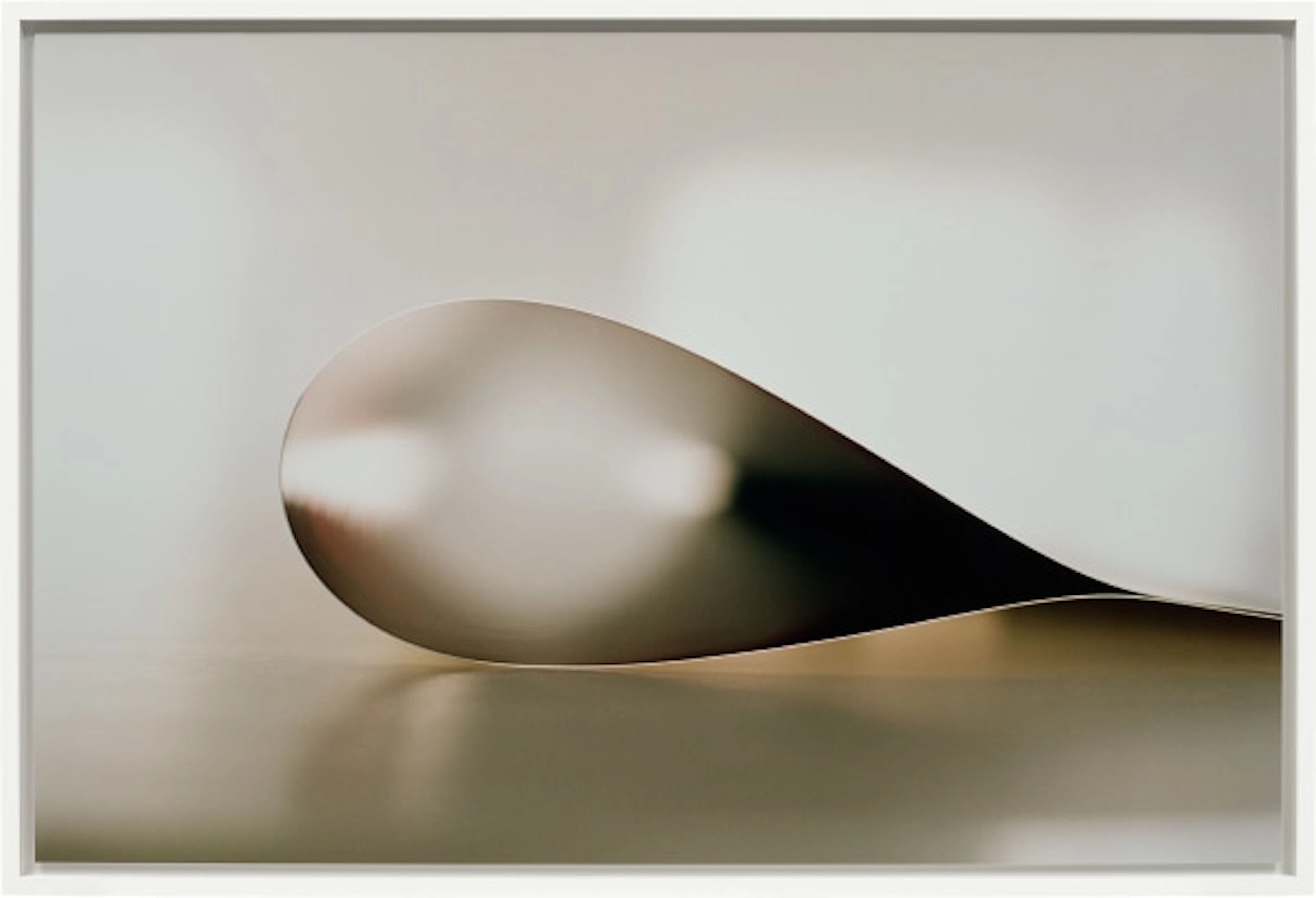 Wolfgang Tillmans - Paper Drop (light)