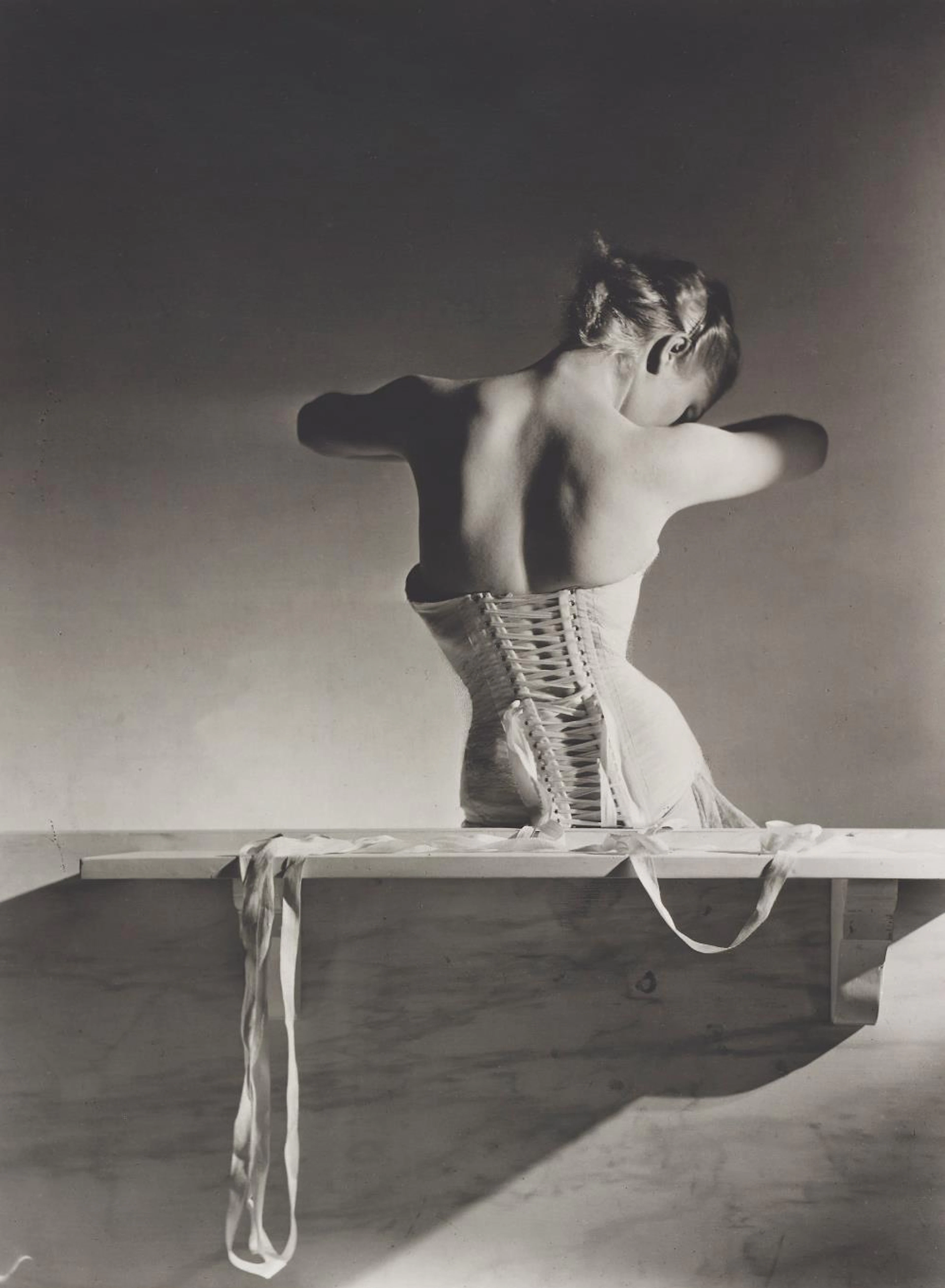 Mainbocher Corset, Paris, 1939 – Horst P. Horst