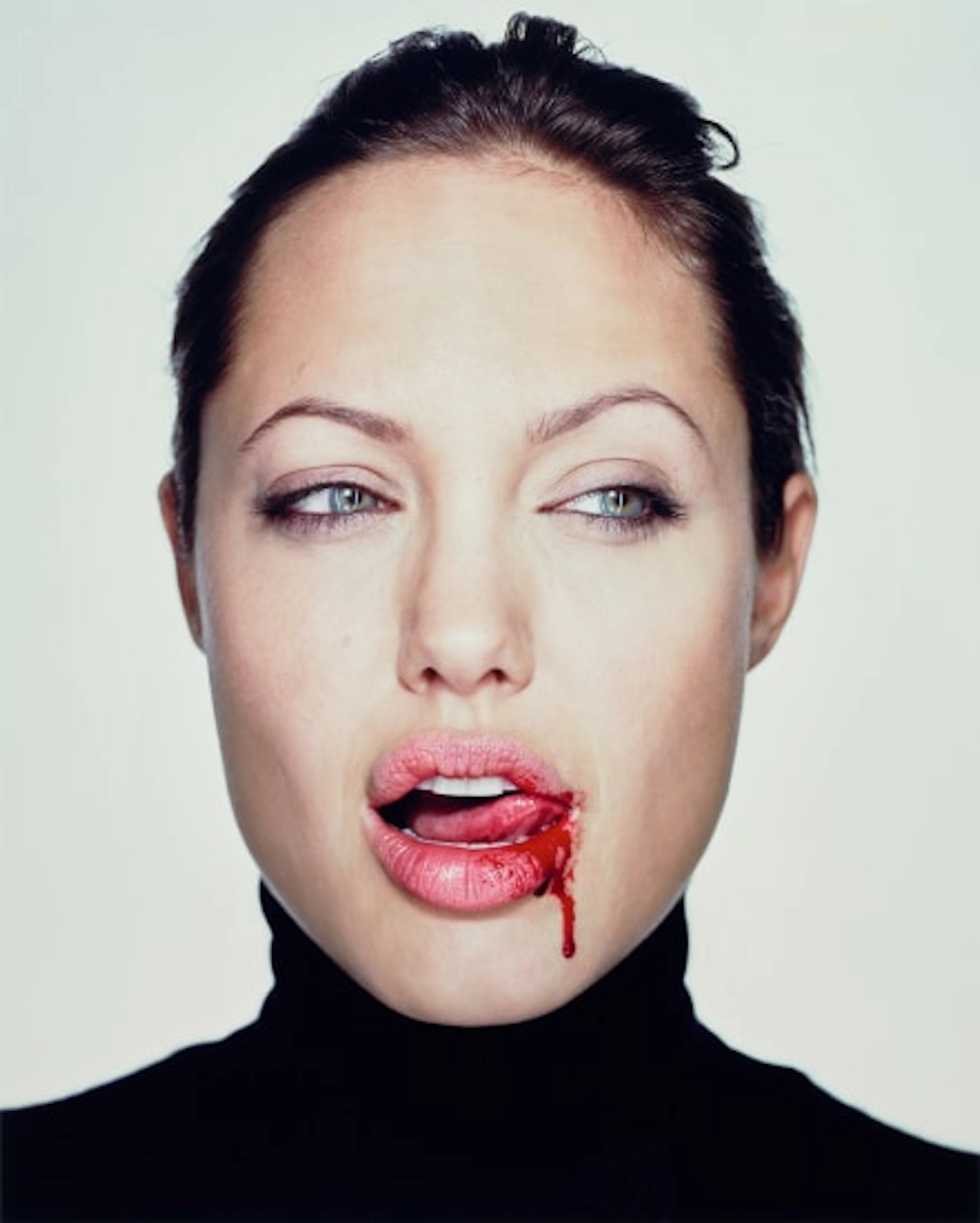 Martin Schoeller - Angelina Jolie with Blood