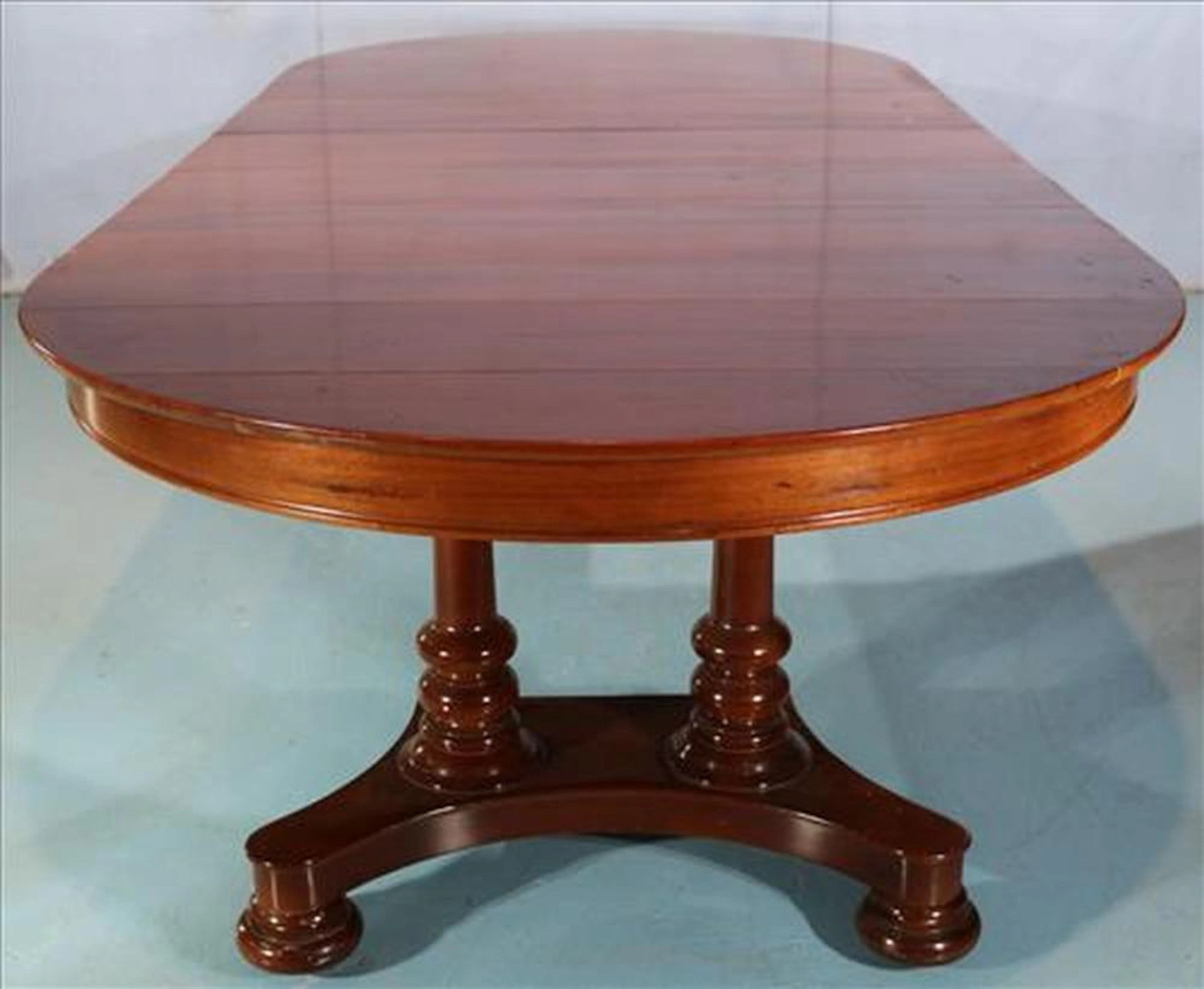 Solid mahogany Empire banquet table with 3 leaves