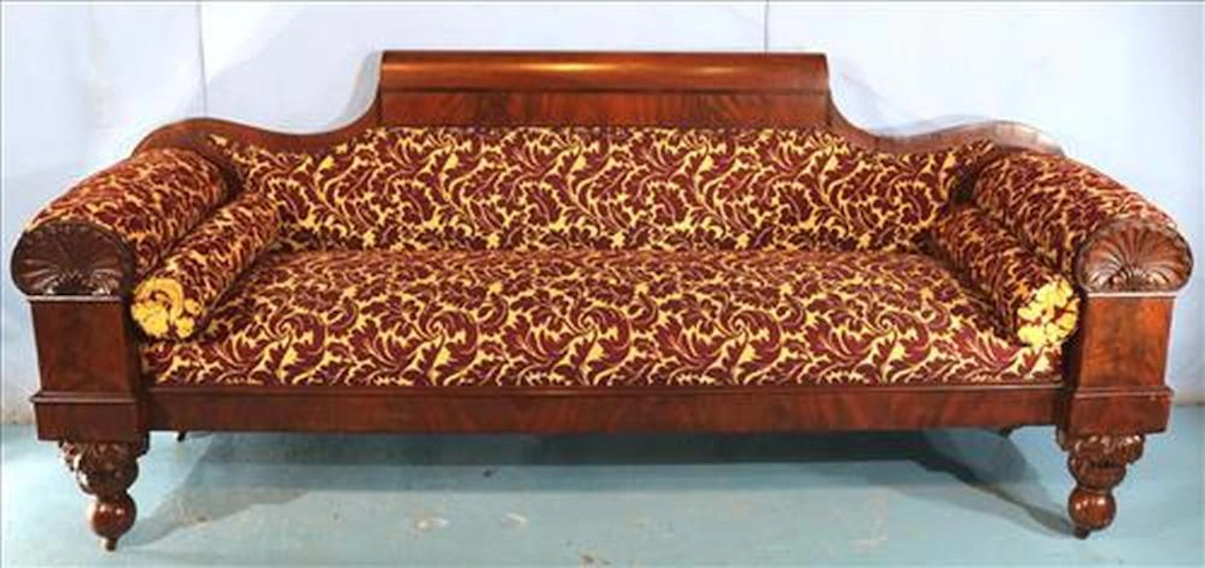 Mahogany Empire sofa with acanthus