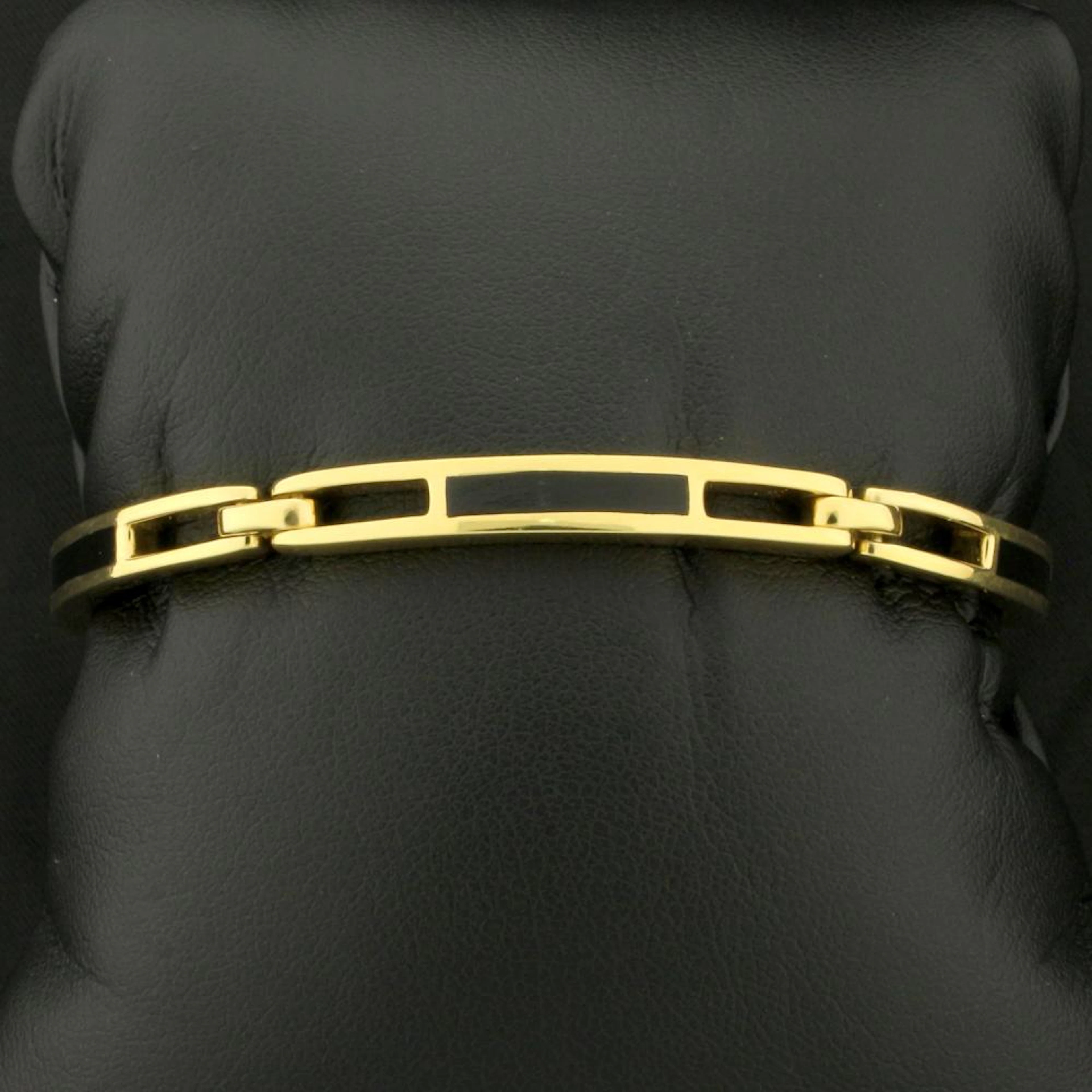Designer Onyx Link Bracelet in 18K Yellow Gold