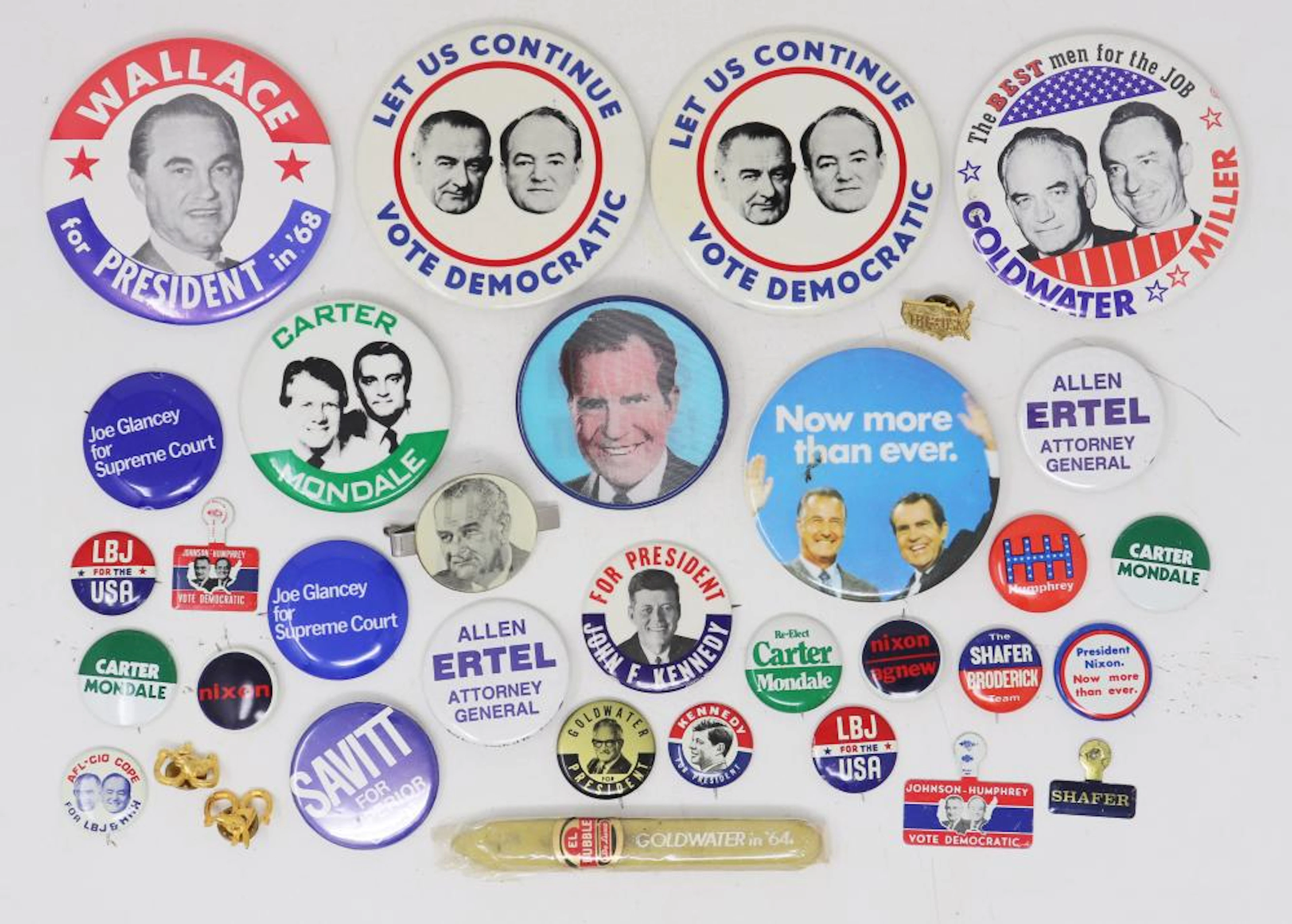 (34) Assorted Political Buttons / Pins c.1960s