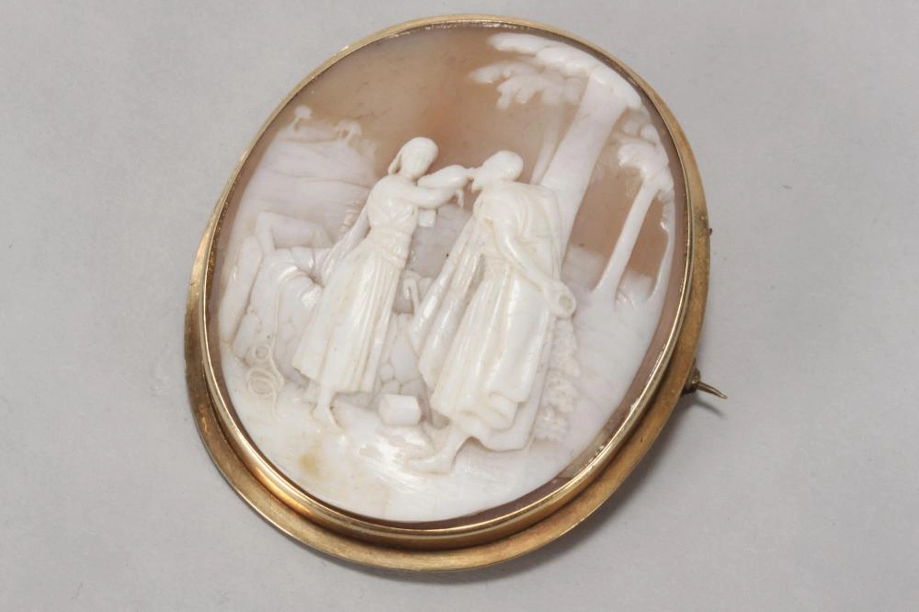 Late 19th/Early 20th Century Gold Cameo Brooch,