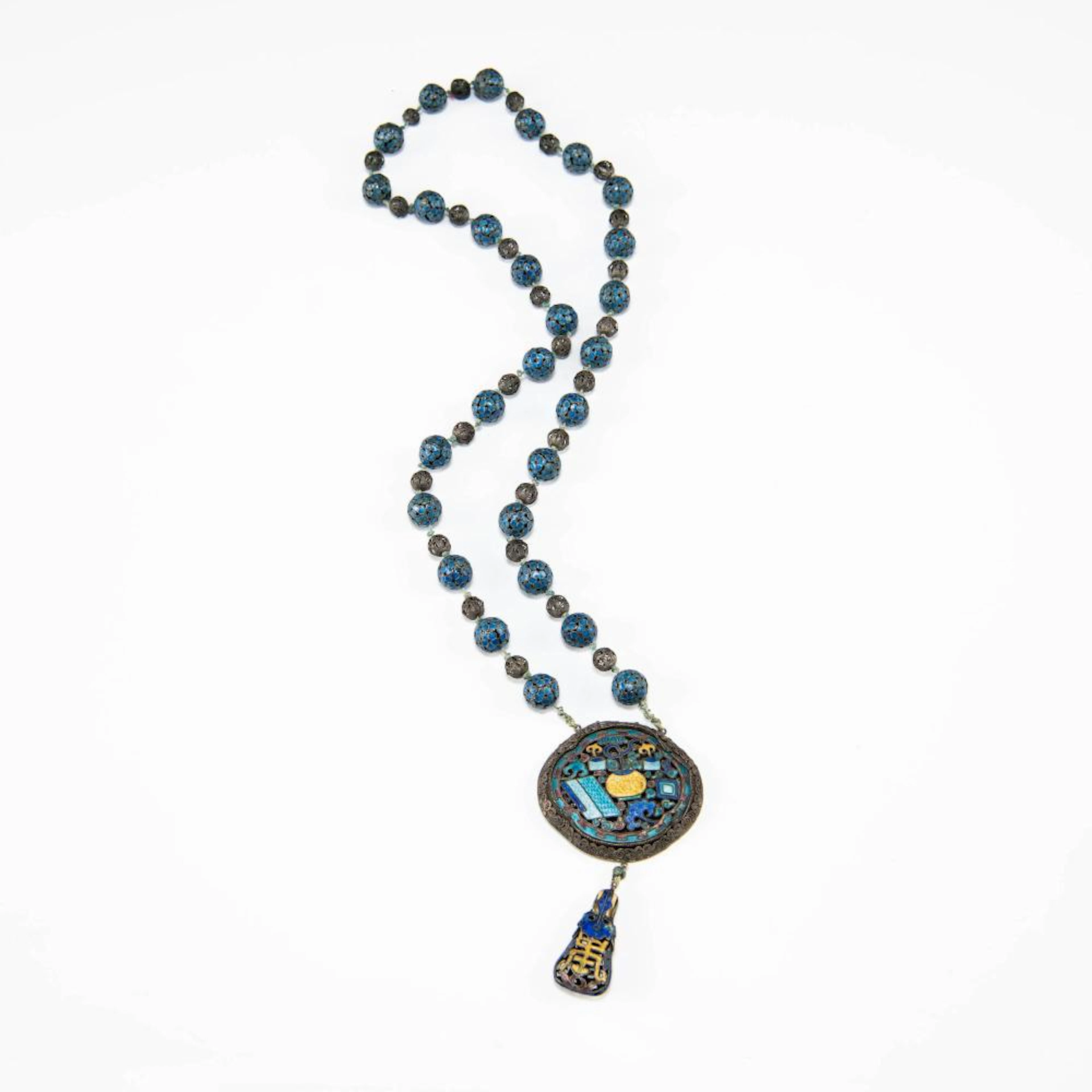 A Chinese filigree silver and enameled necklace, 19th century