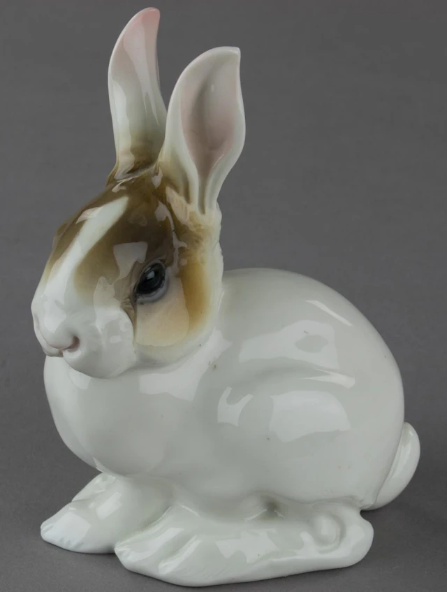 ALLACH SITTING YOUNG RABBIT PAINTED NO. 61
