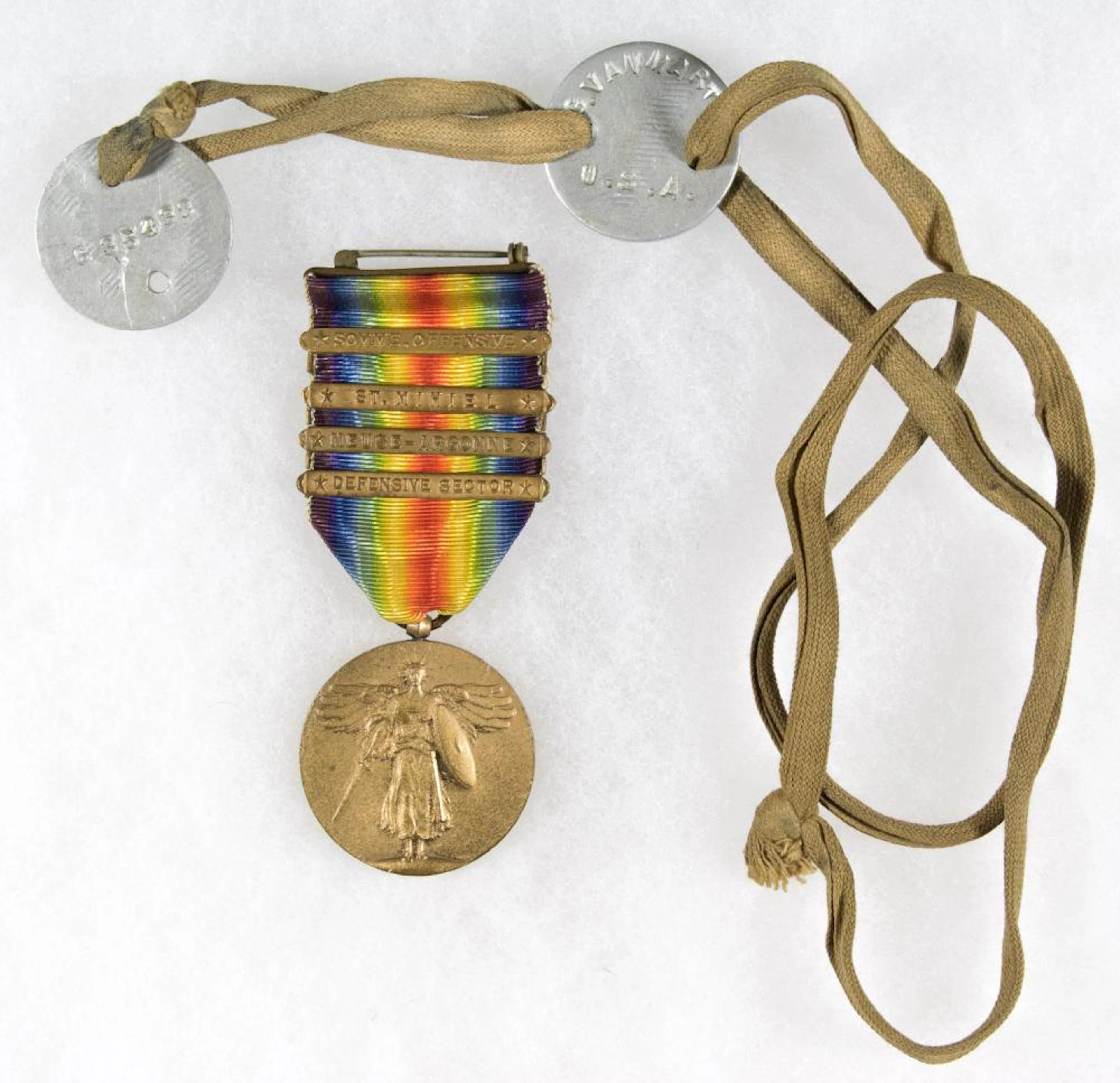 U.S. SOLDIER'S EARLY DOG TAG NECKLACE AND VICTORY MEDAL