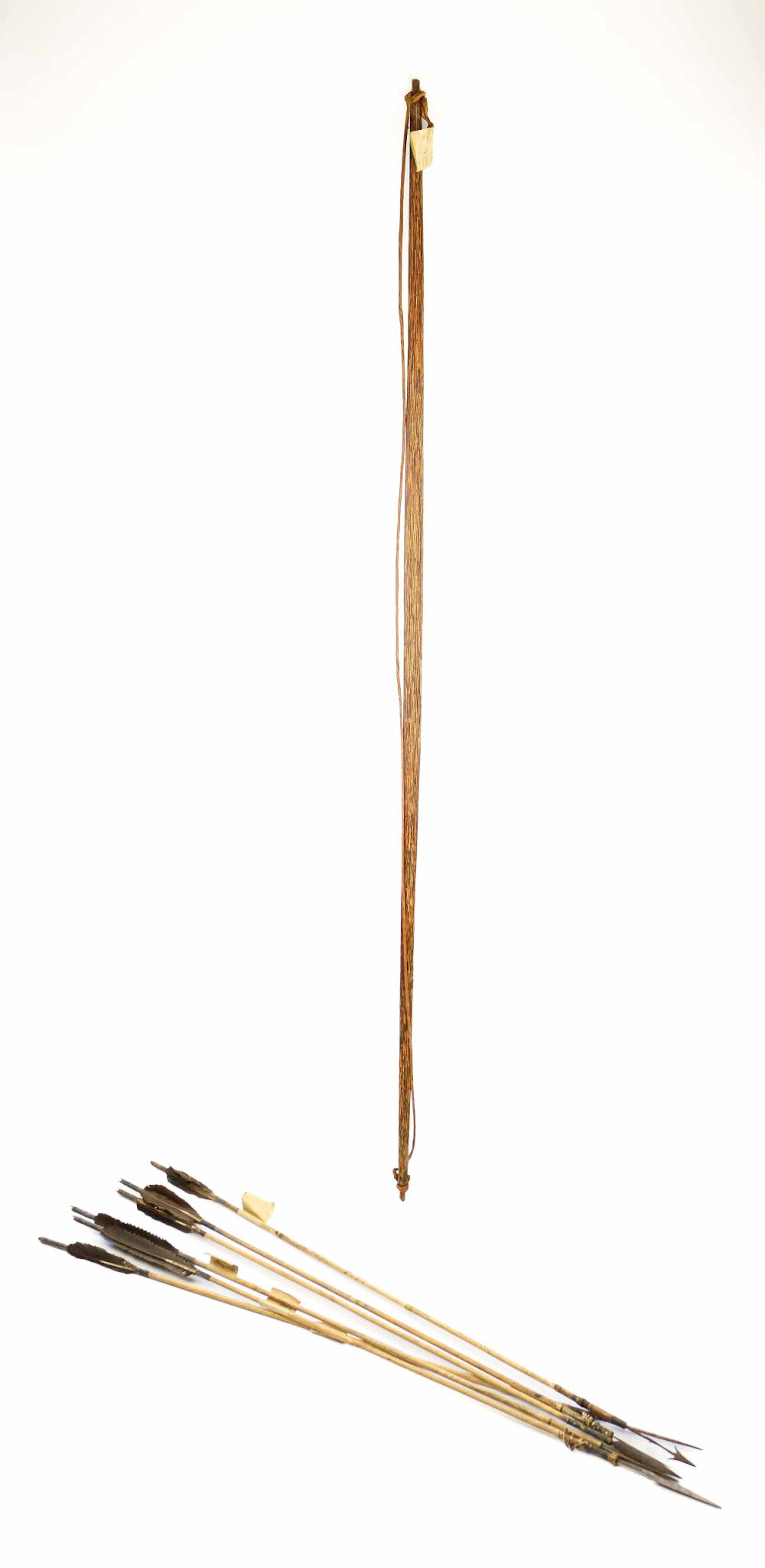 VINTAGE FILIPINO BOW AND ARROWS