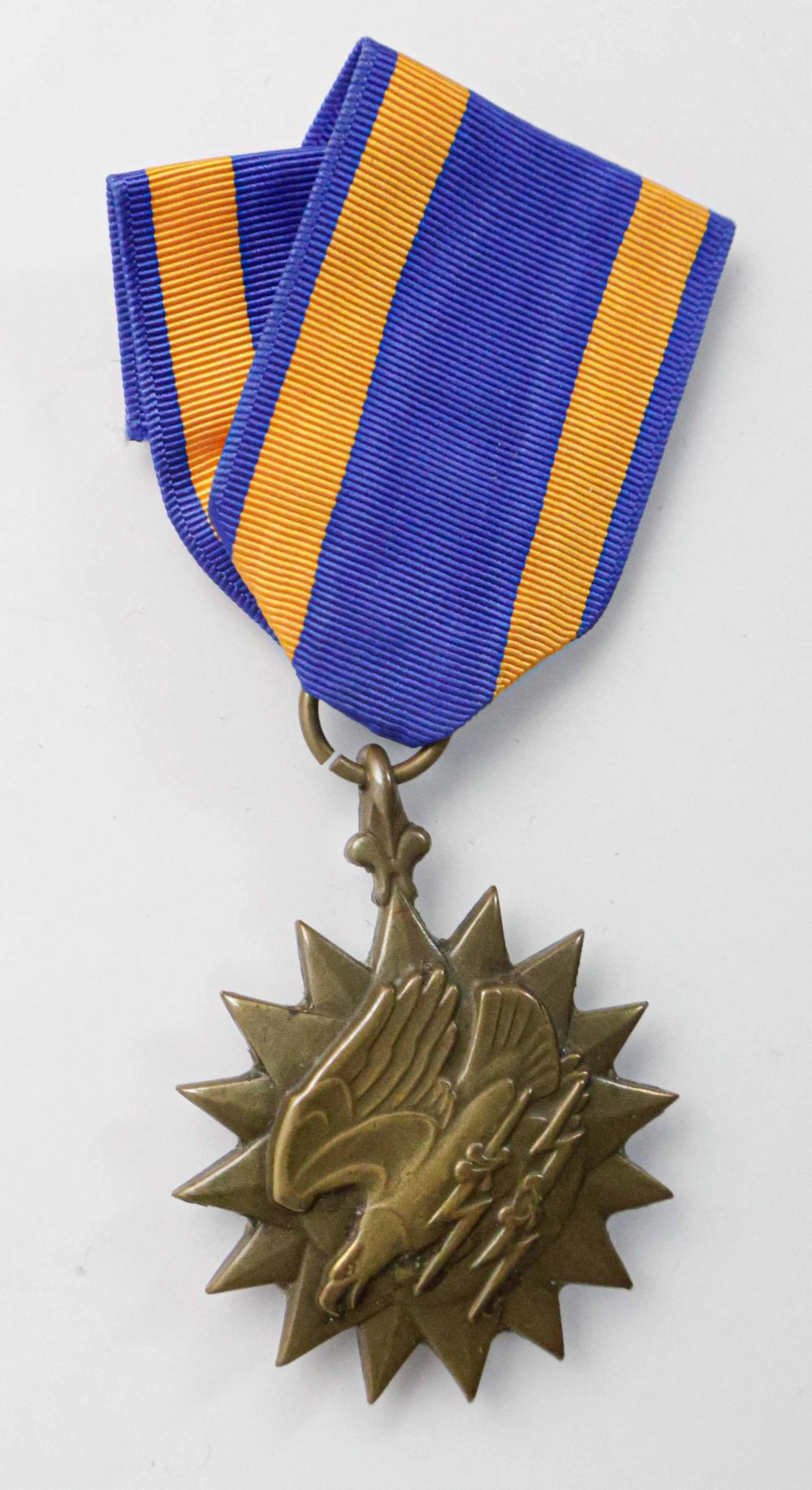 WORLD WAR II AIR MEDAL