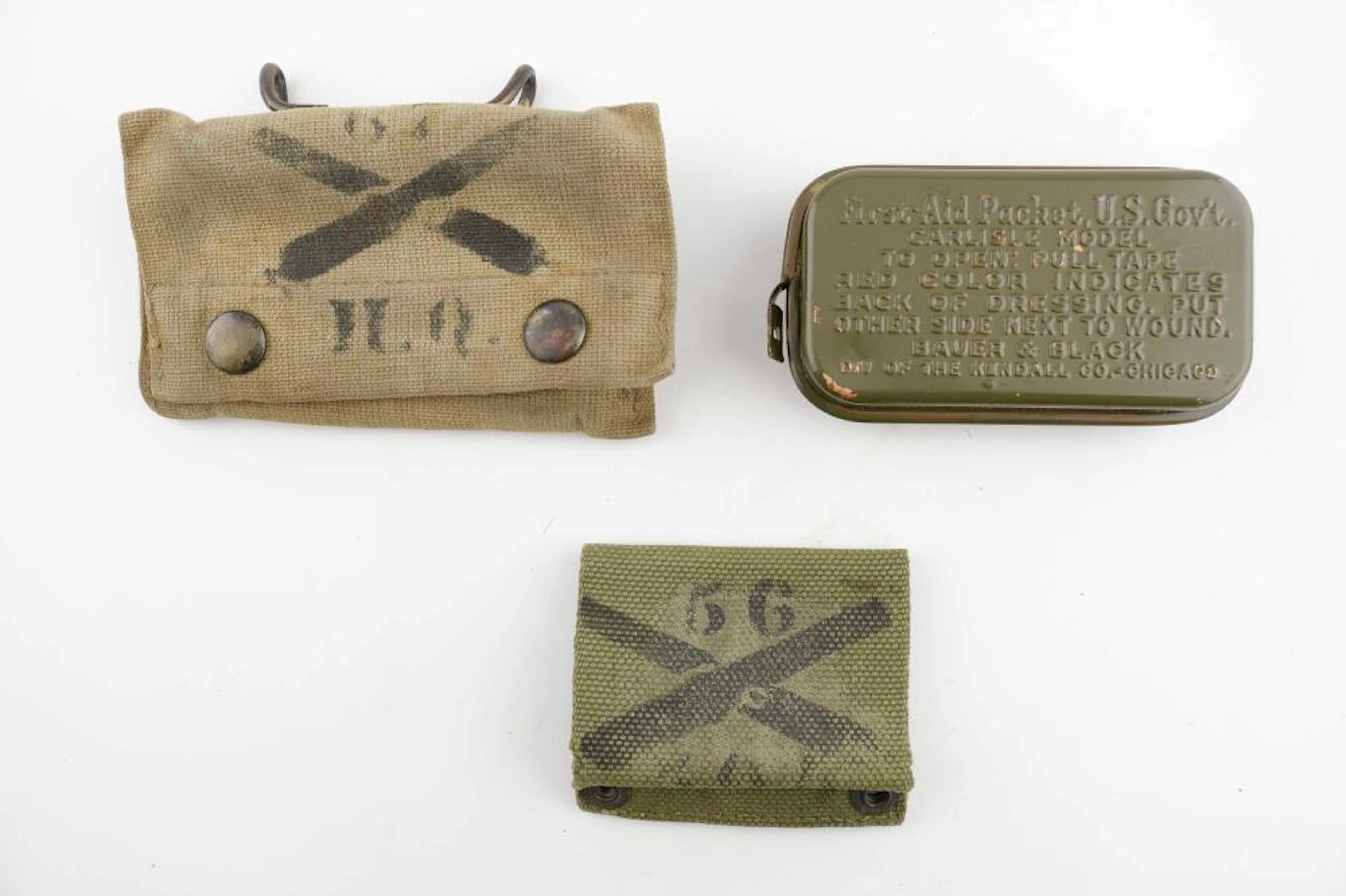 WORLD WAR I ARTILLERY POUCH AND FIRST-AID DRESSING