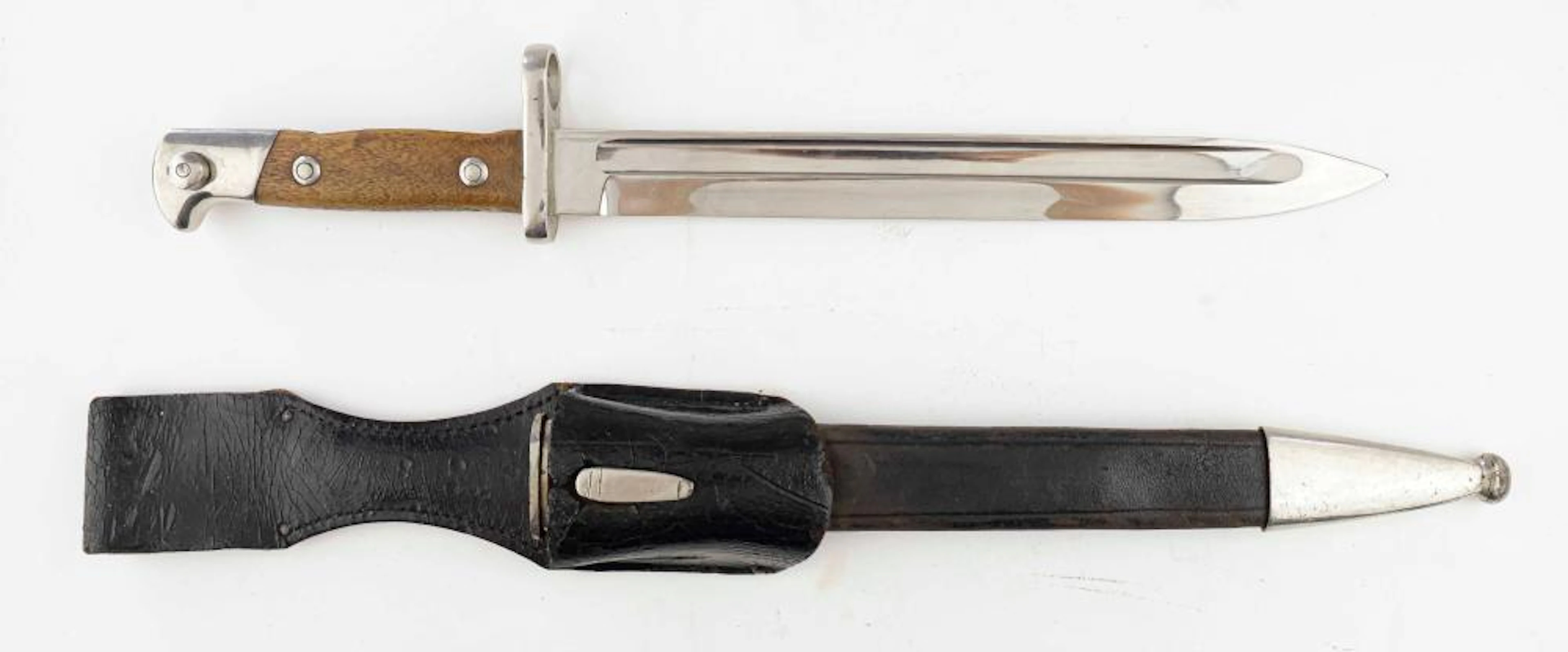WORLD WAR I CHILEAN M1895 MAUSER BAYONET AND SCABBARD