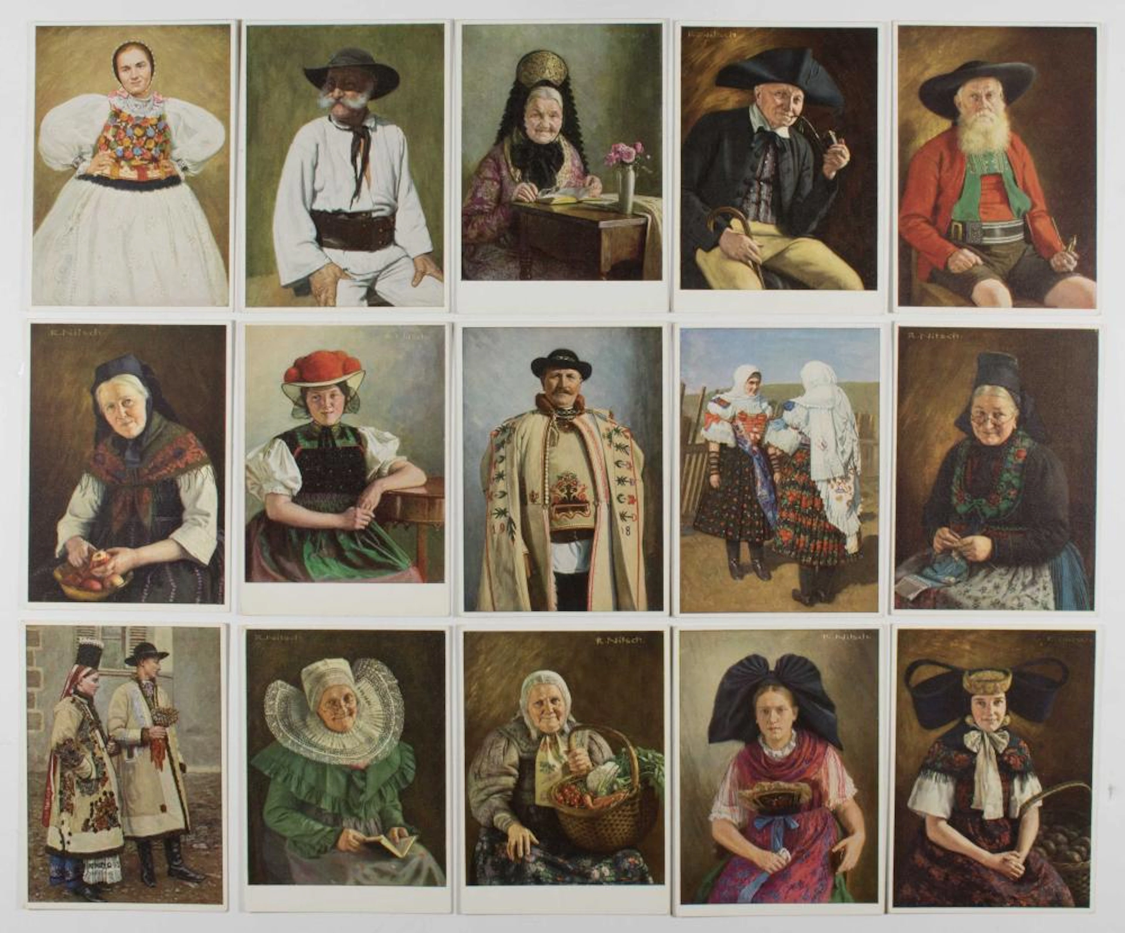 GERMAN 'VOLKSTRACHTEN' POSTCARDS (19)