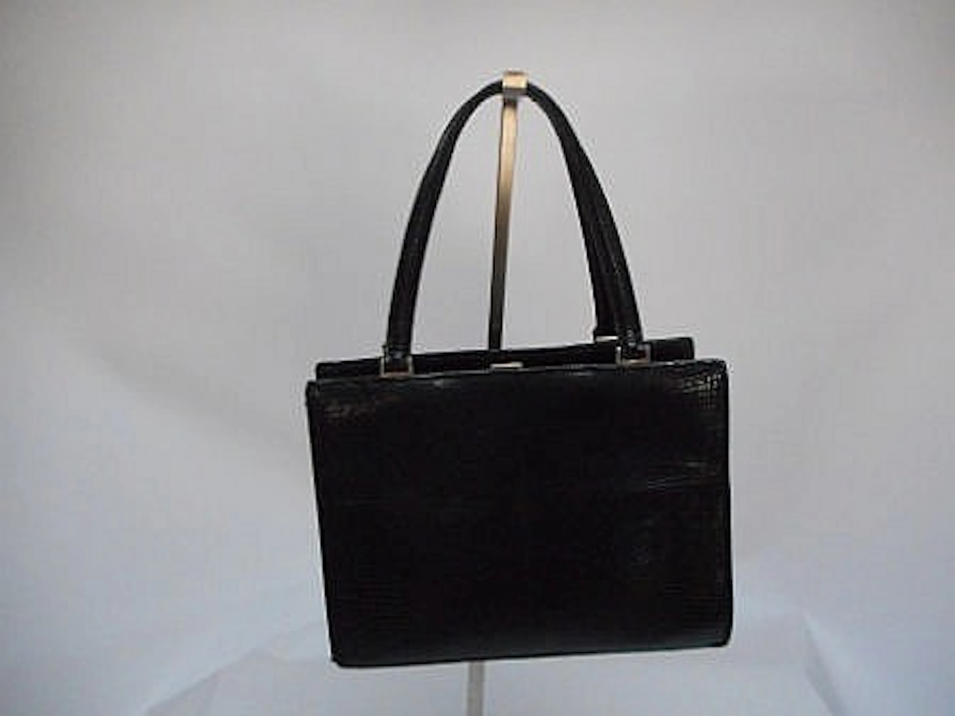 Sac à main en lezard noir 18x24