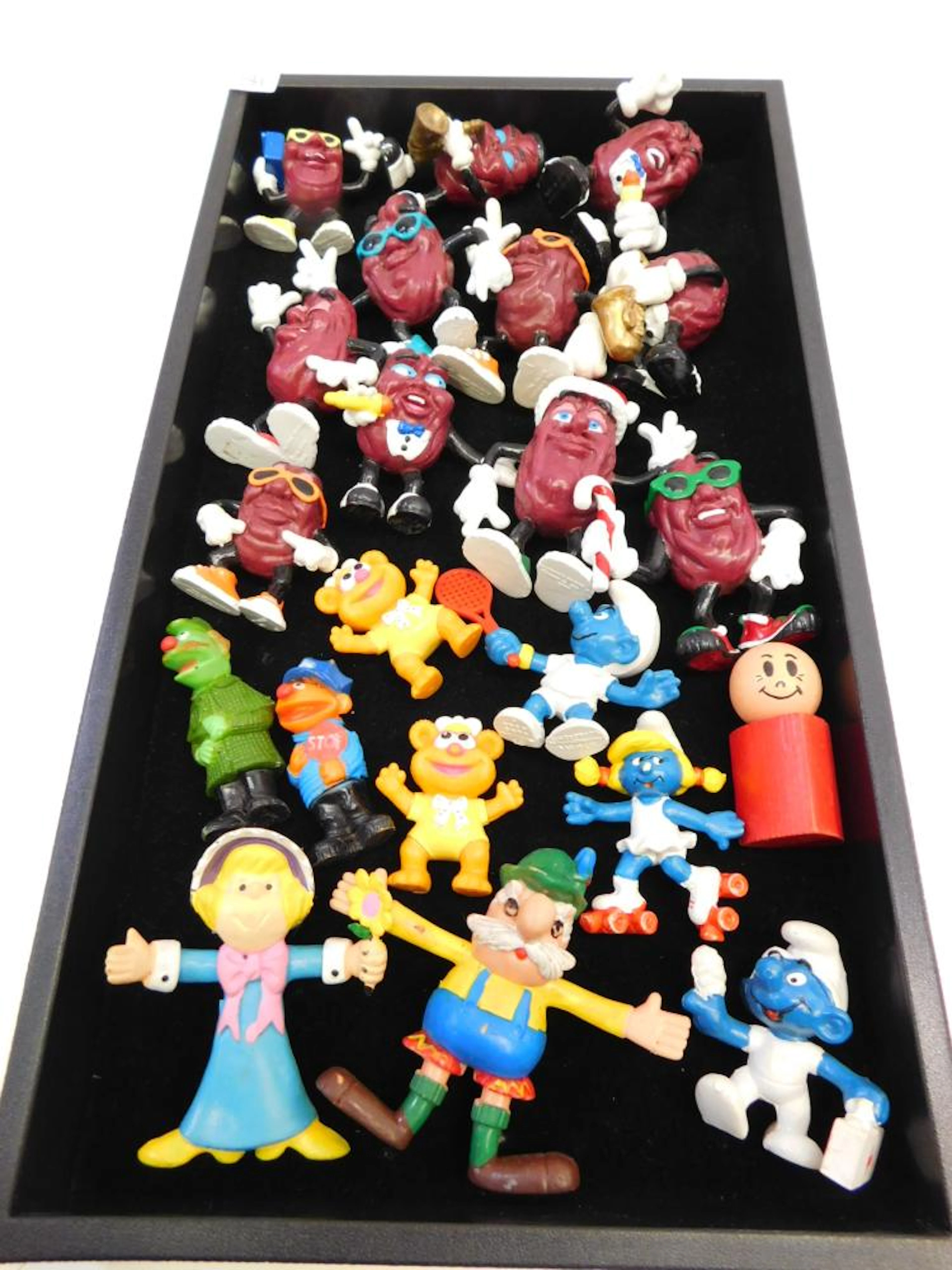 Lot Of 21 Schleich Smurfs And California Raisin Vintage Toy Figurines