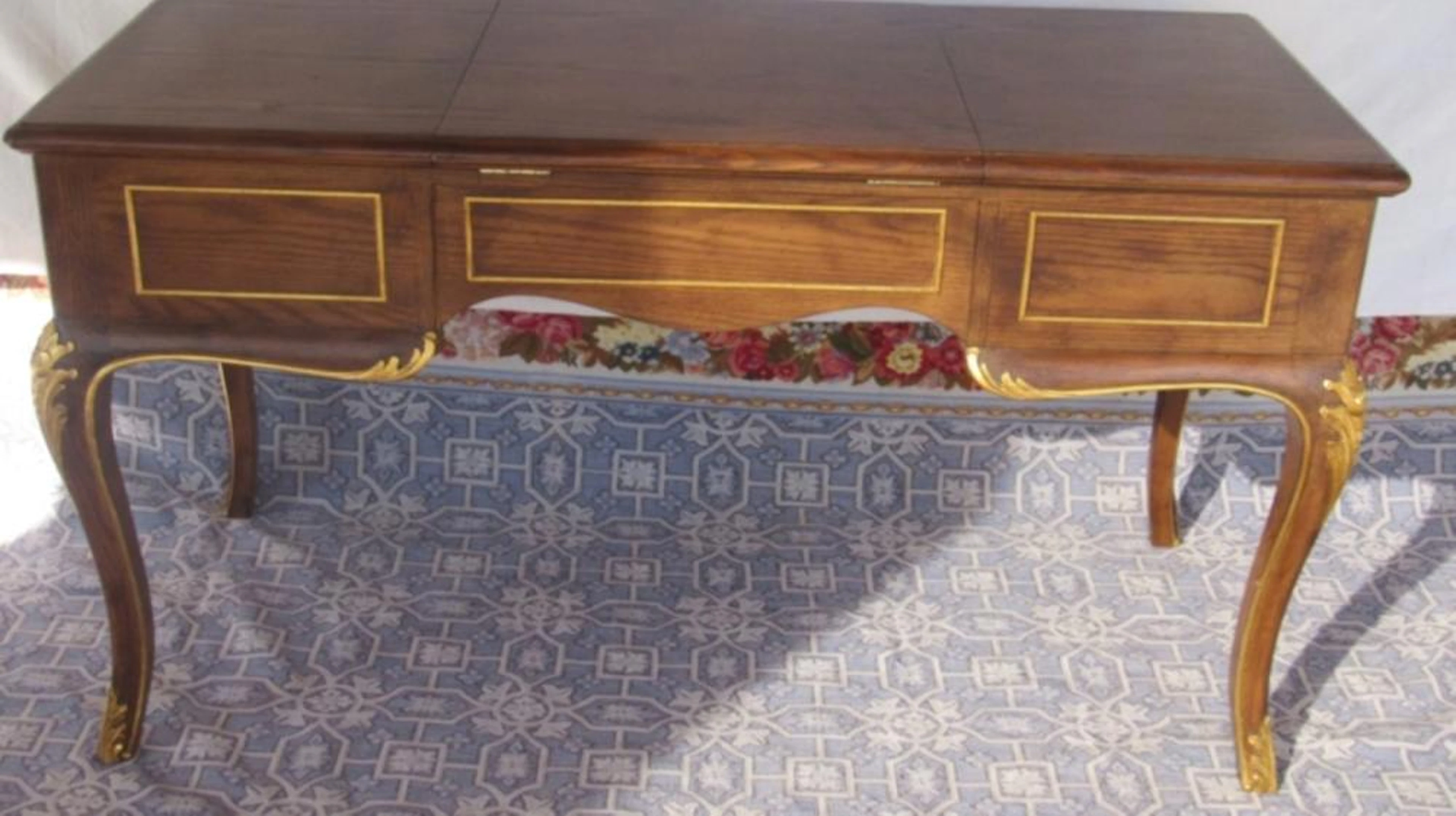 Victorian Vanity/Makeup Table