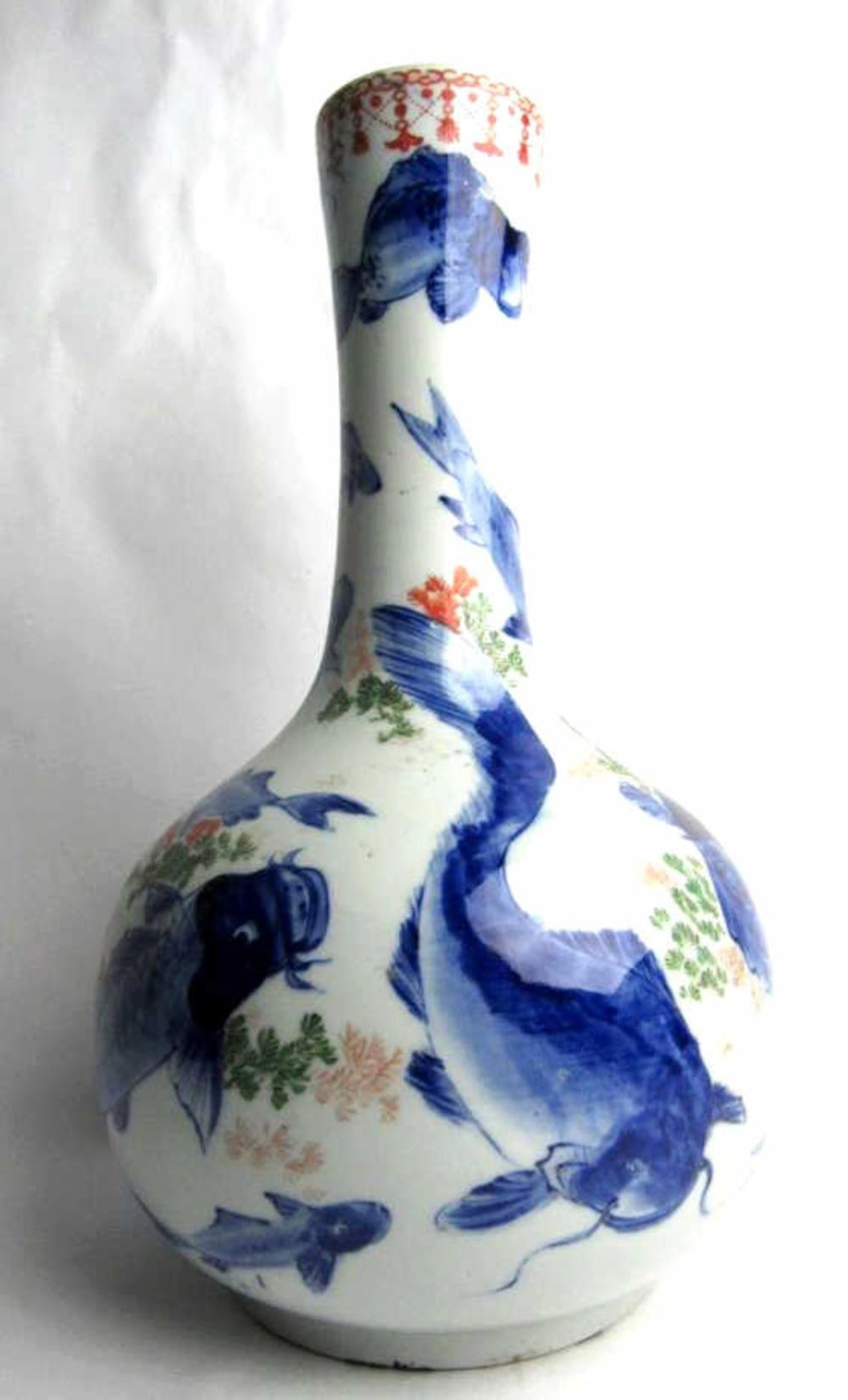 17th Century Chinese Vase Blue & White Fish