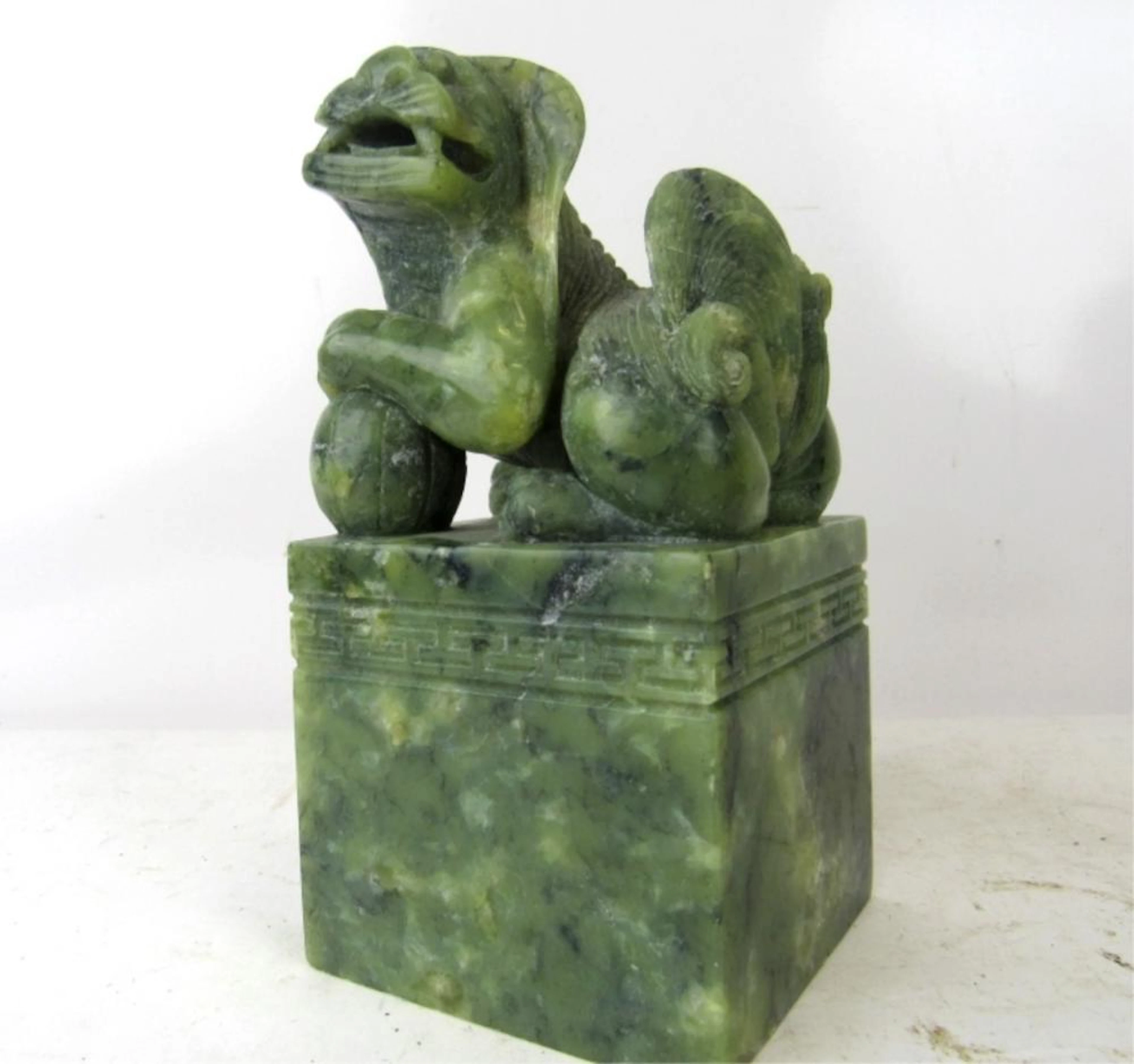 Jade Dragon Paper Holder