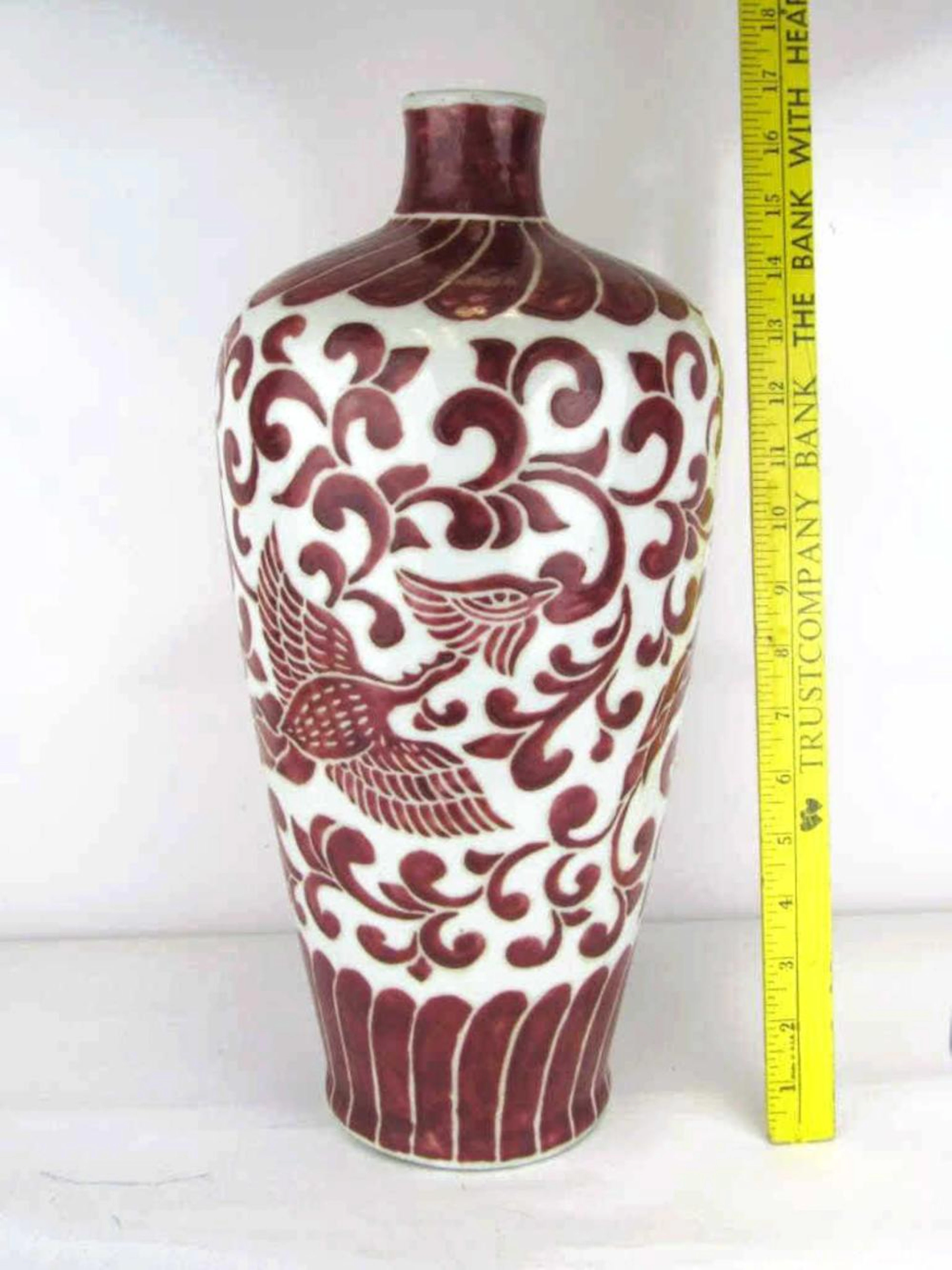 17th-18th C .Qong Dynasty Red glaze Vase