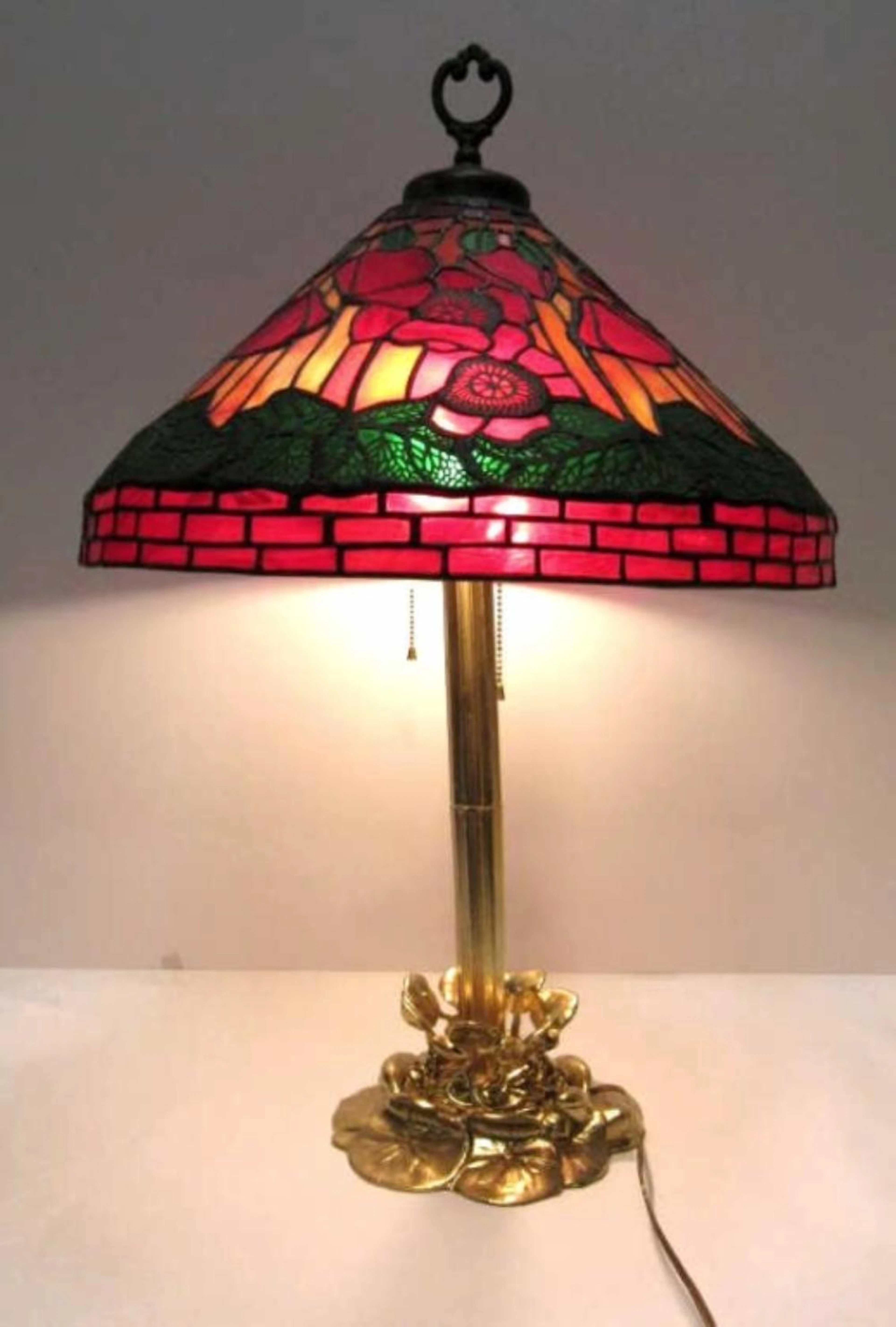 Vintage Tiffany Studios Style Table Lamp