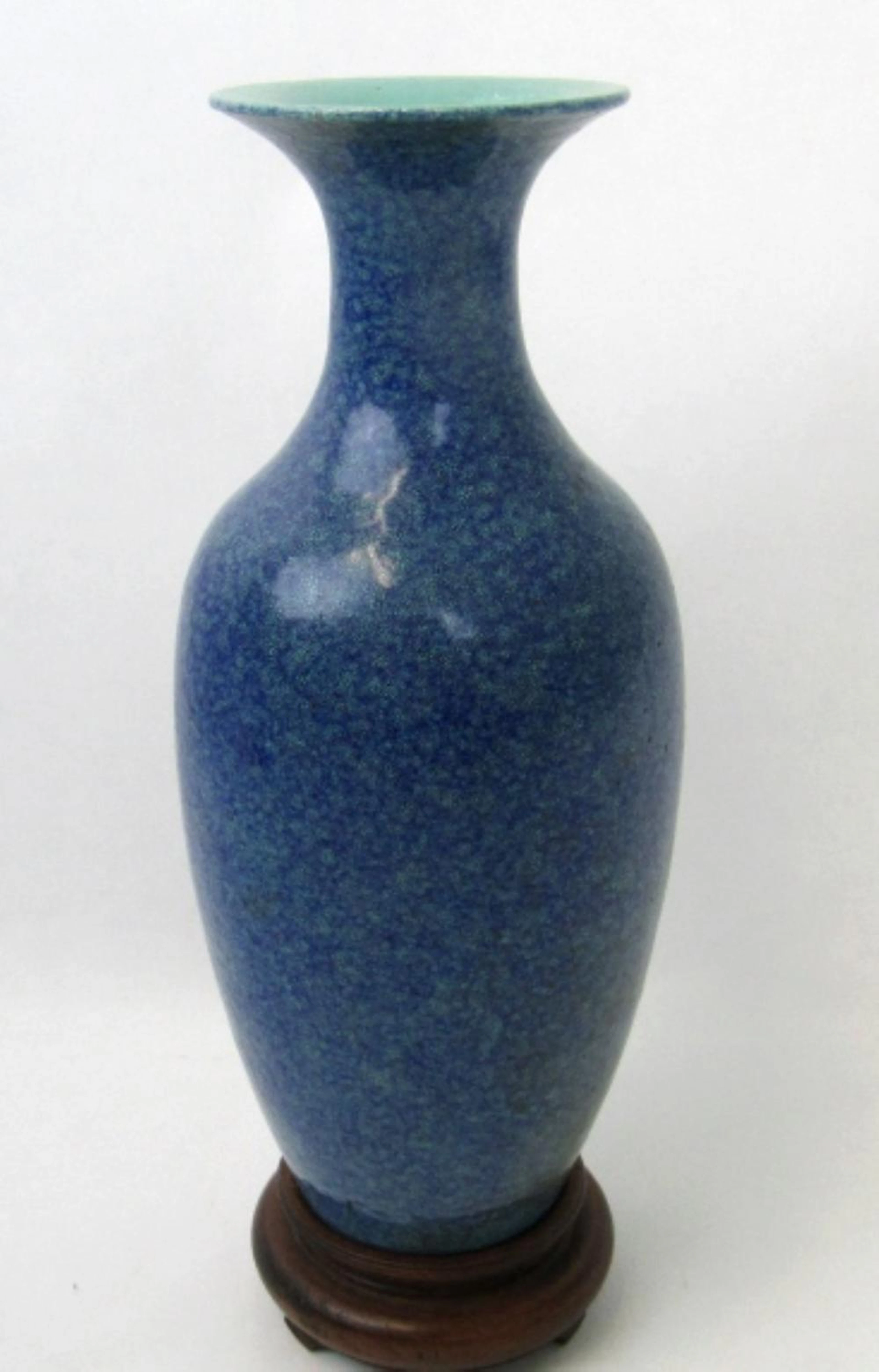 Chinese Qing Dynasty Sky Blue Glaze Vase