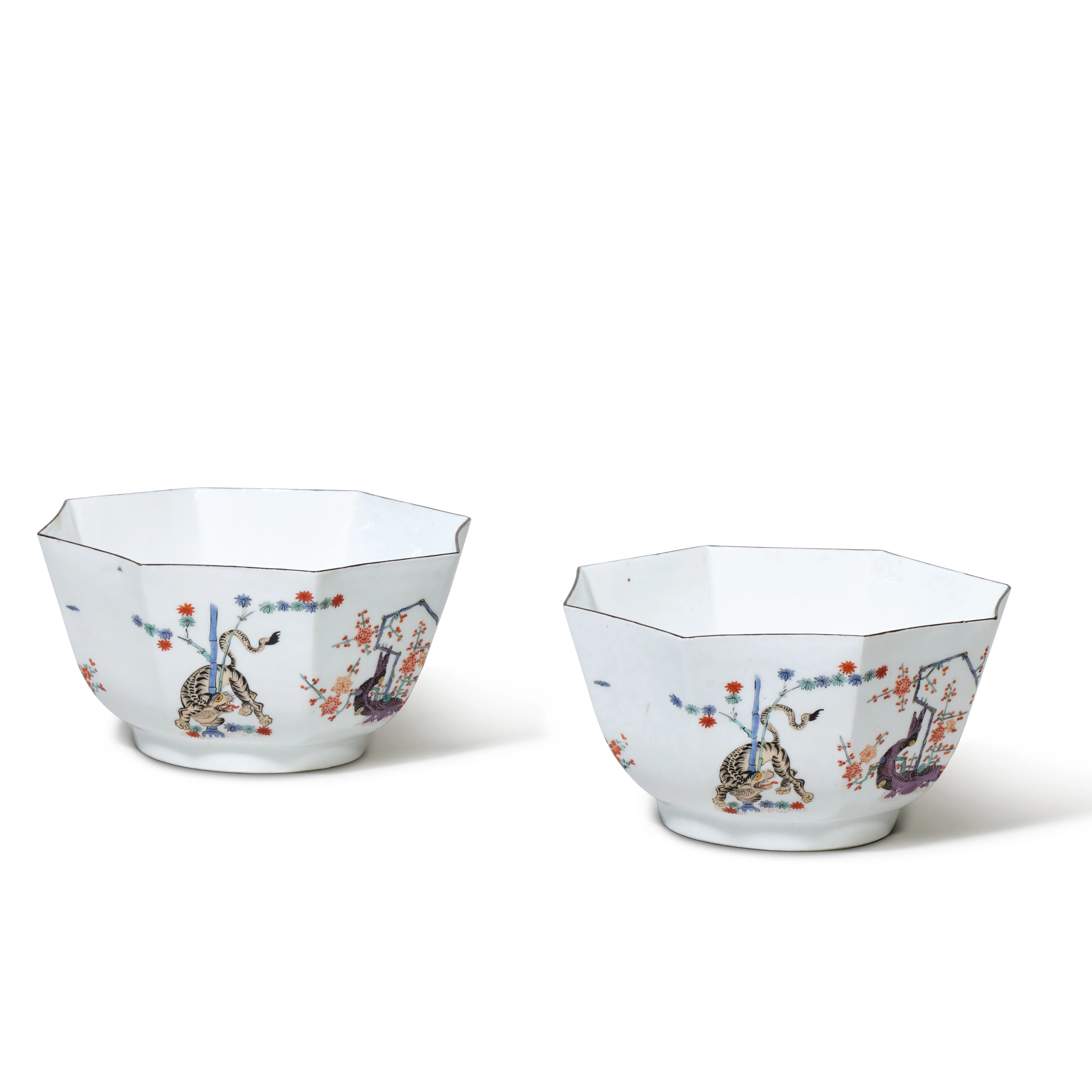 A Pair of Meissen Kakiemon 'Gelbe Löwe' Pattern Octagonal Bowls