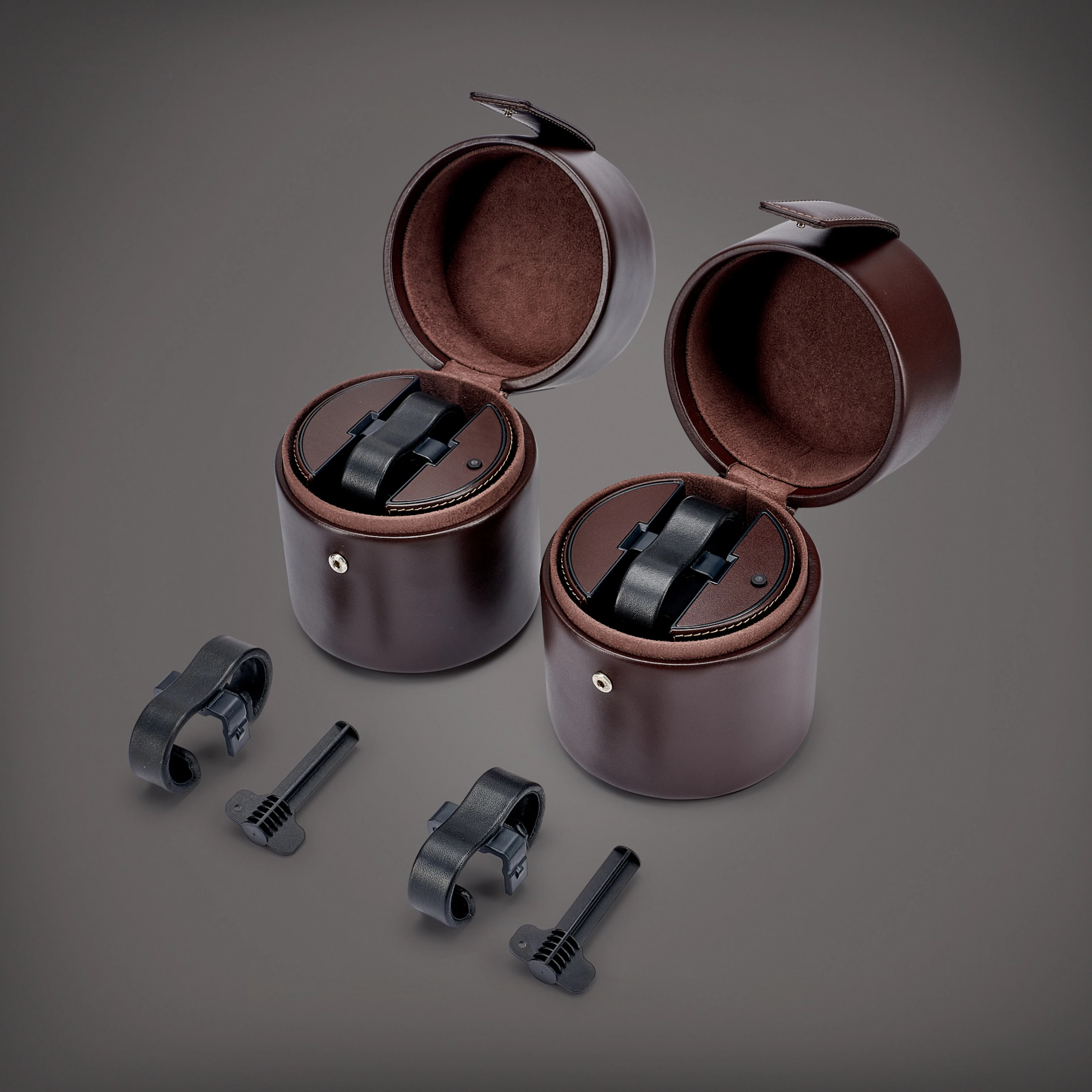 A set of two leather winding boxes, Circa 2020 | 百達翡麗 | 一套兩件皮製自動上弦盒子，約2020年製