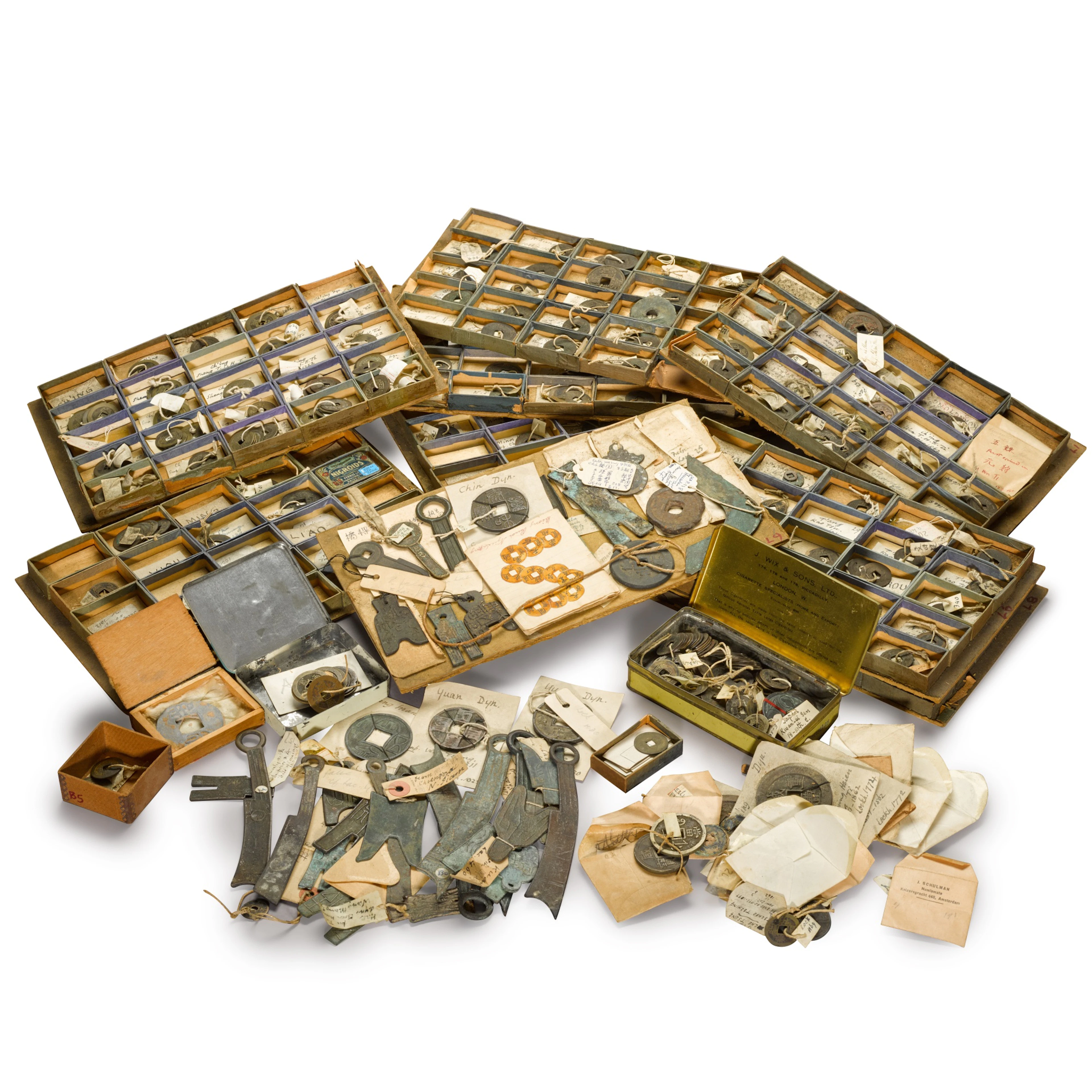 An extensive study collection of bronze coins
