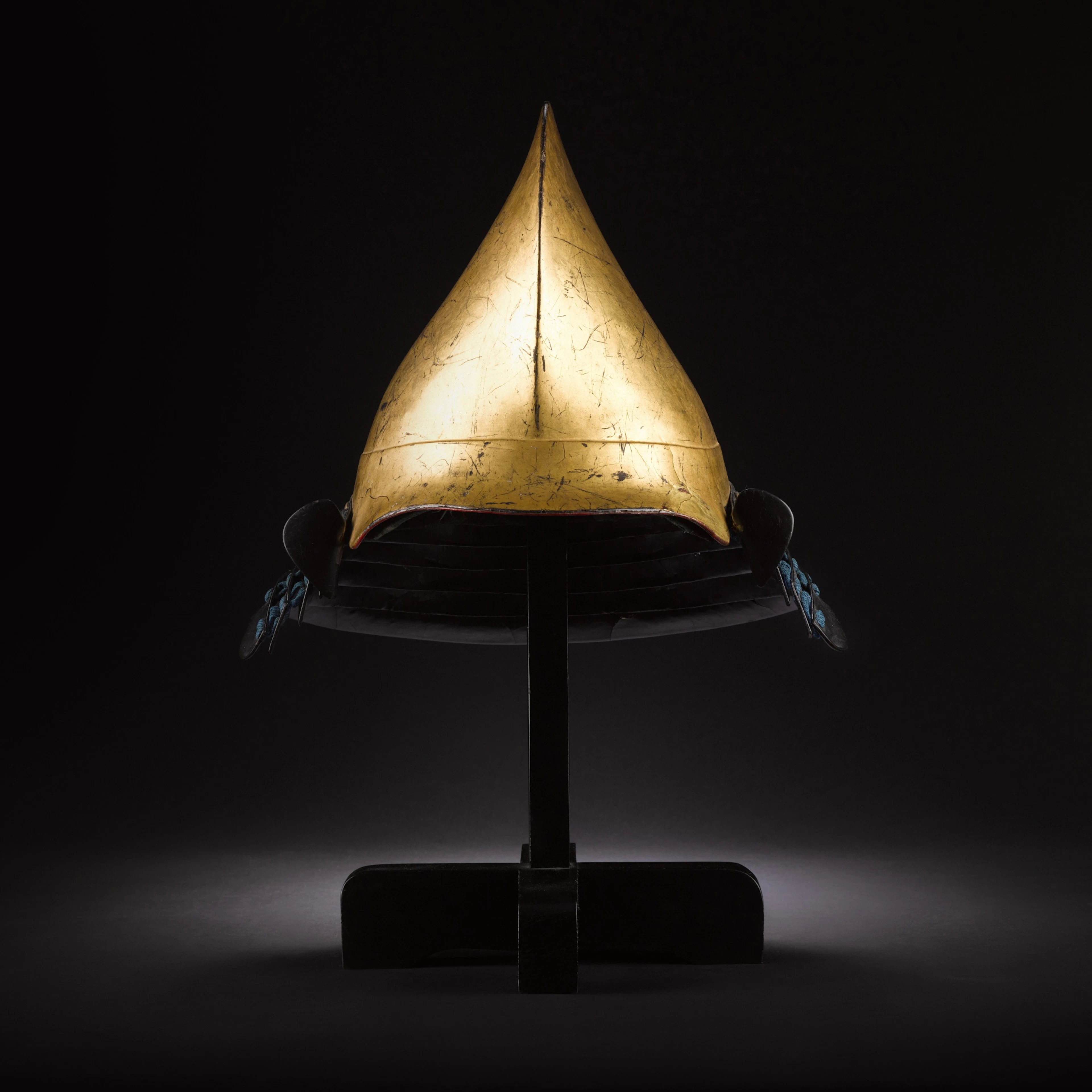 An eboshi-nari kabuto [court cap shaped helmet] | Edo period, 18th century